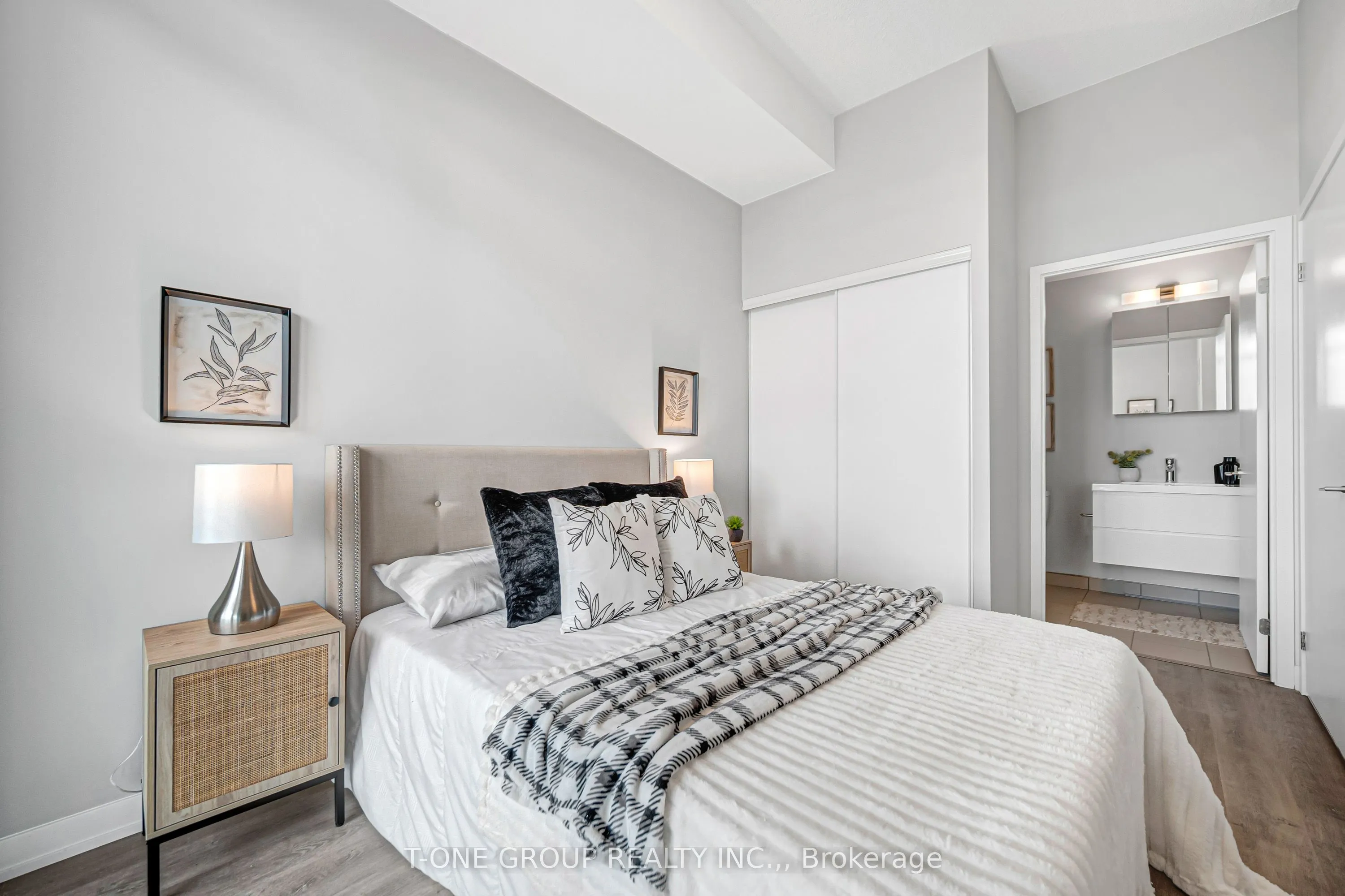 292 Verdale Crossing #1007