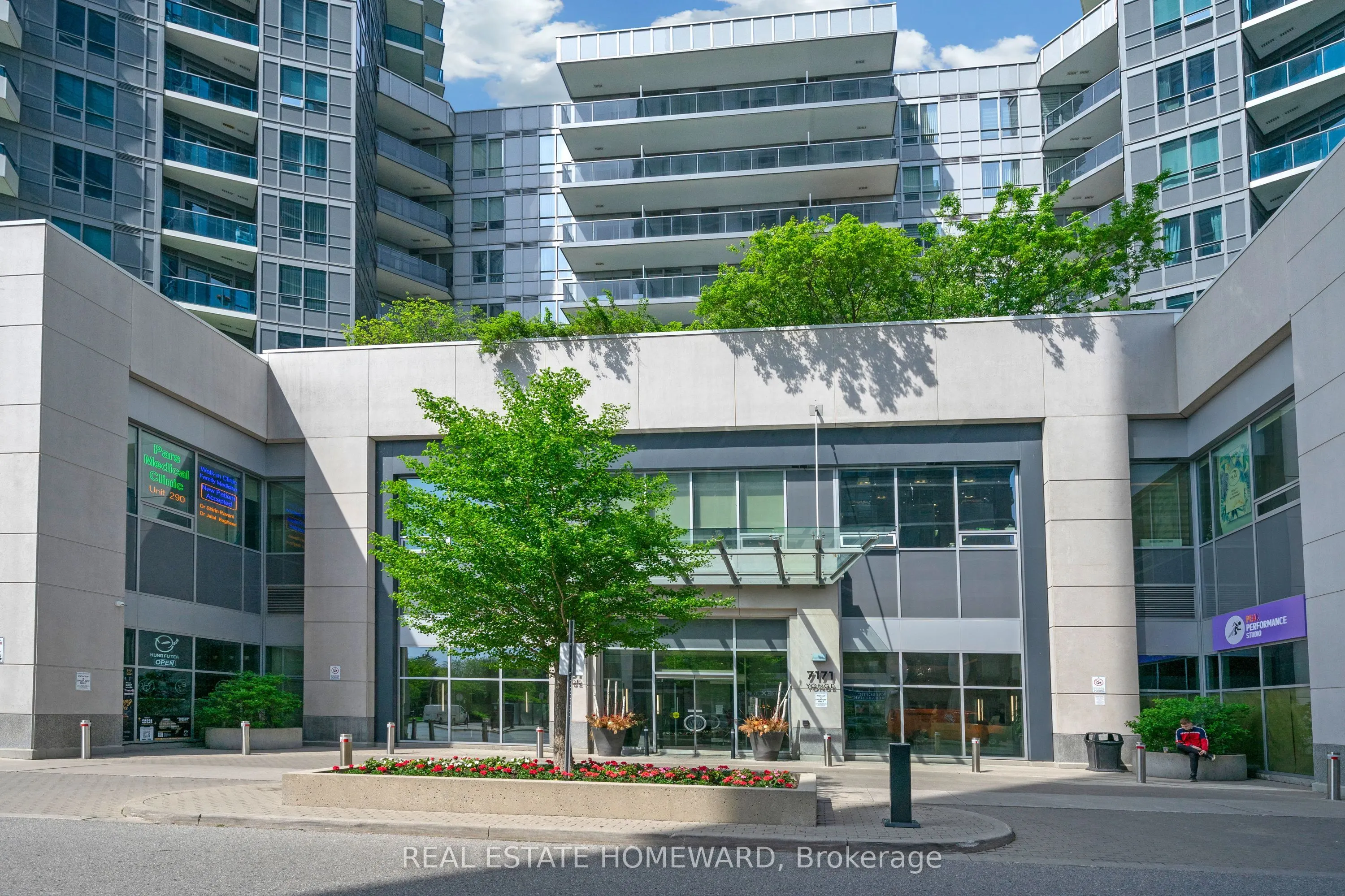 7161 Yonge Street #1525