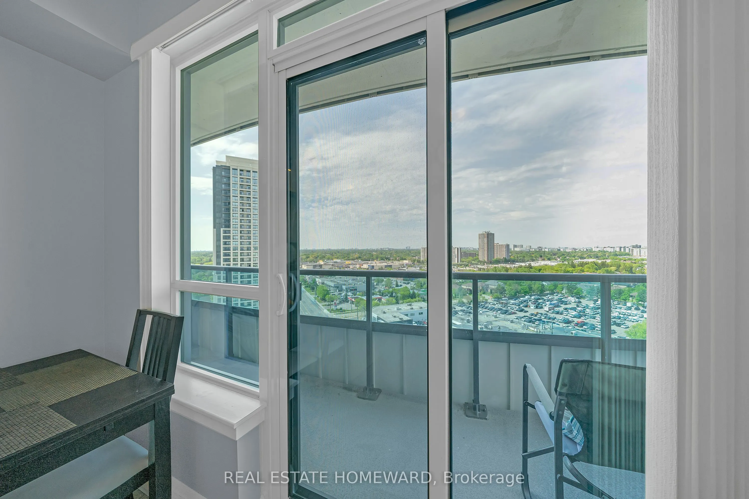 7161 Yonge Street #1525