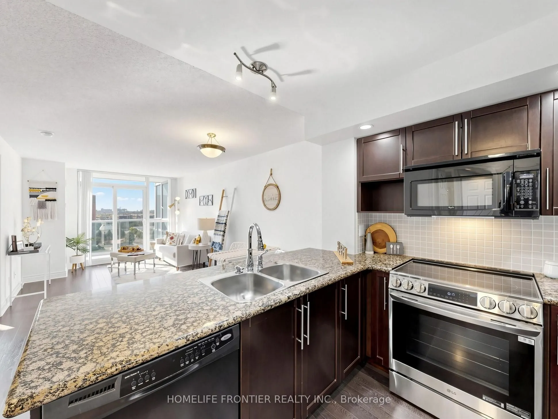 23 Cox Boulevard #1162