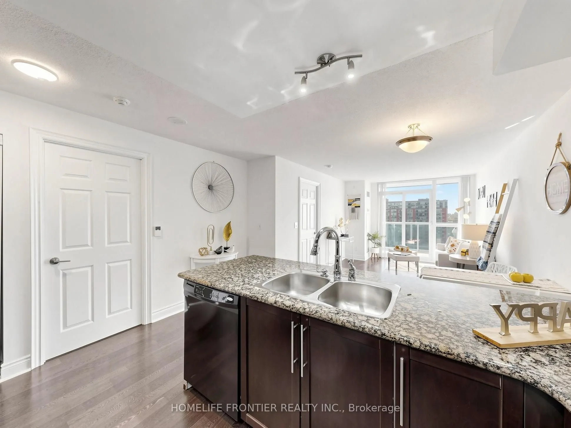 23 Cox Boulevard #1162