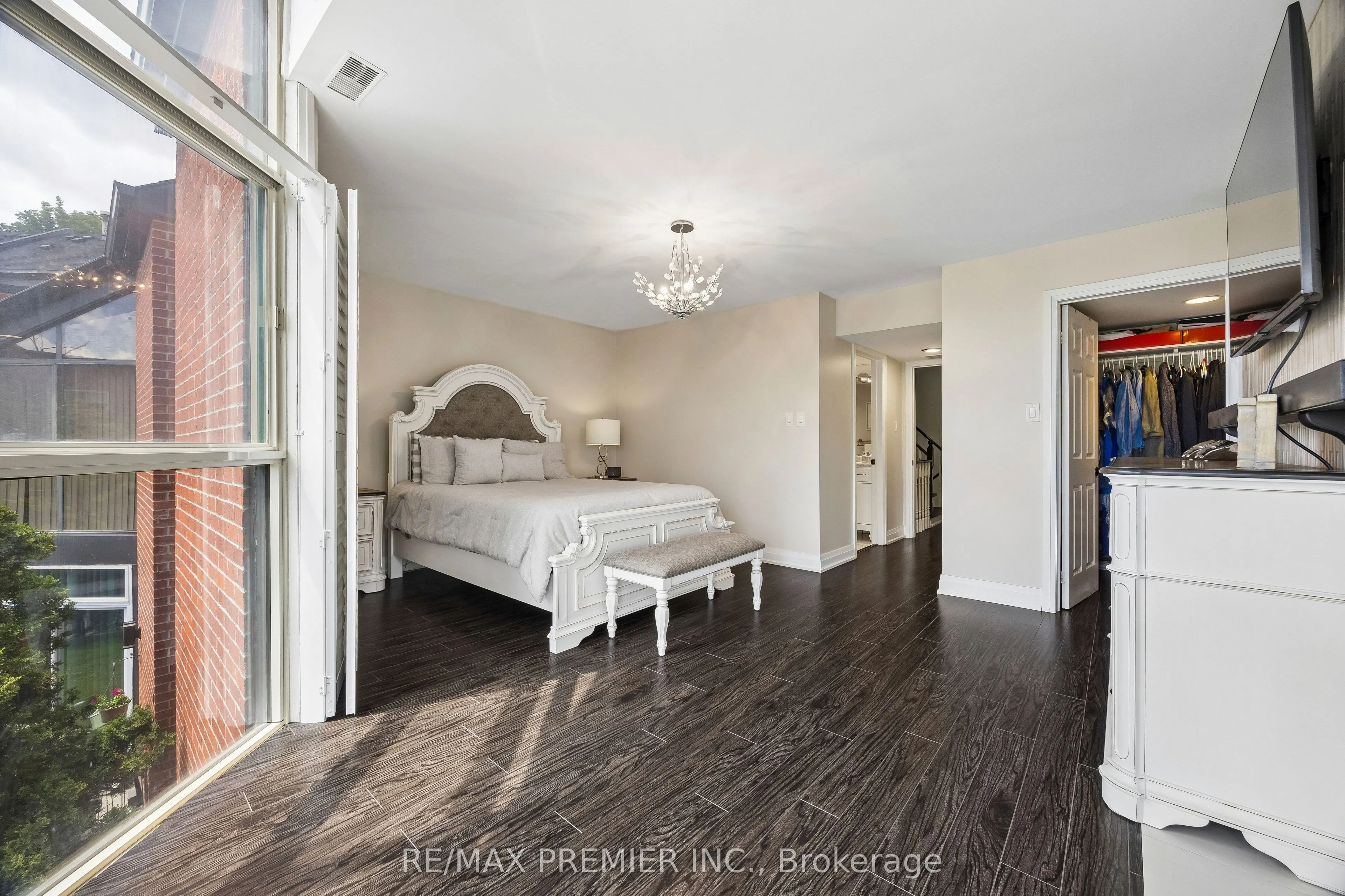 100 Arbors Lane #TH 8