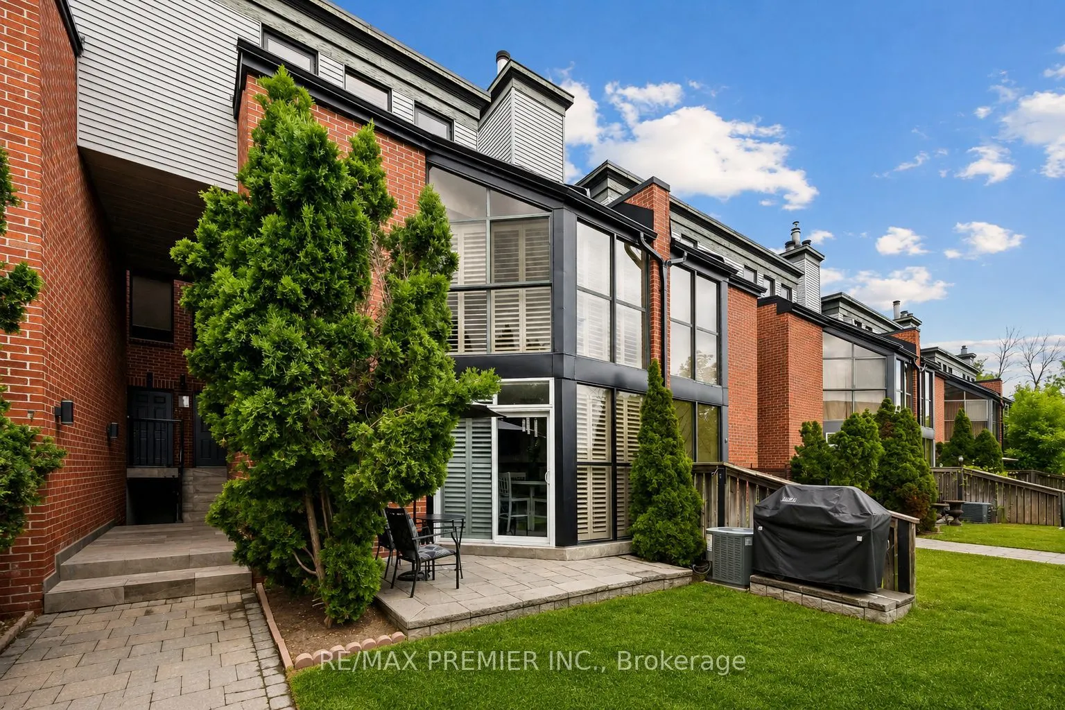 100 Arbors Lane #TH 8