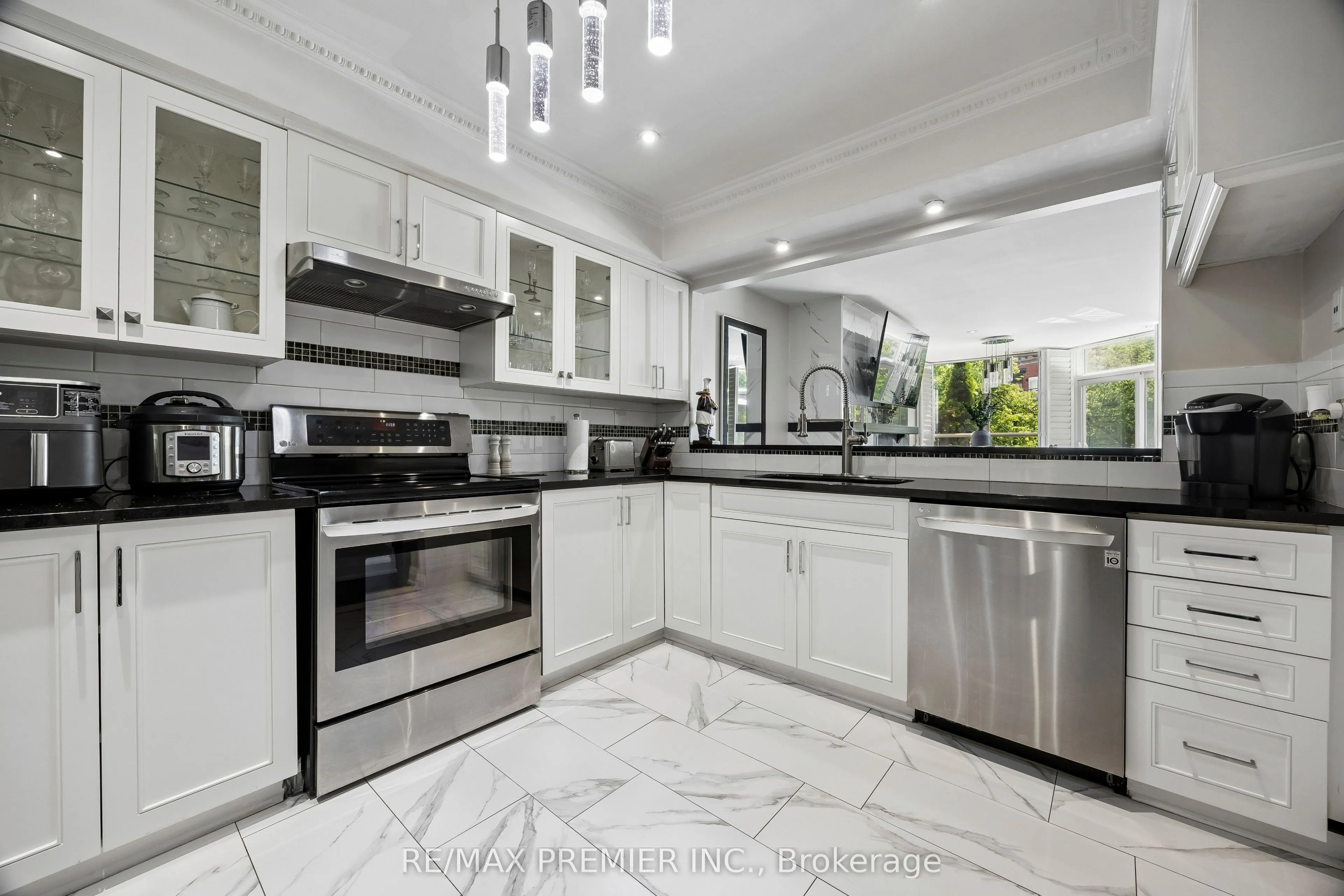 100 Arbors Lane #TH 8