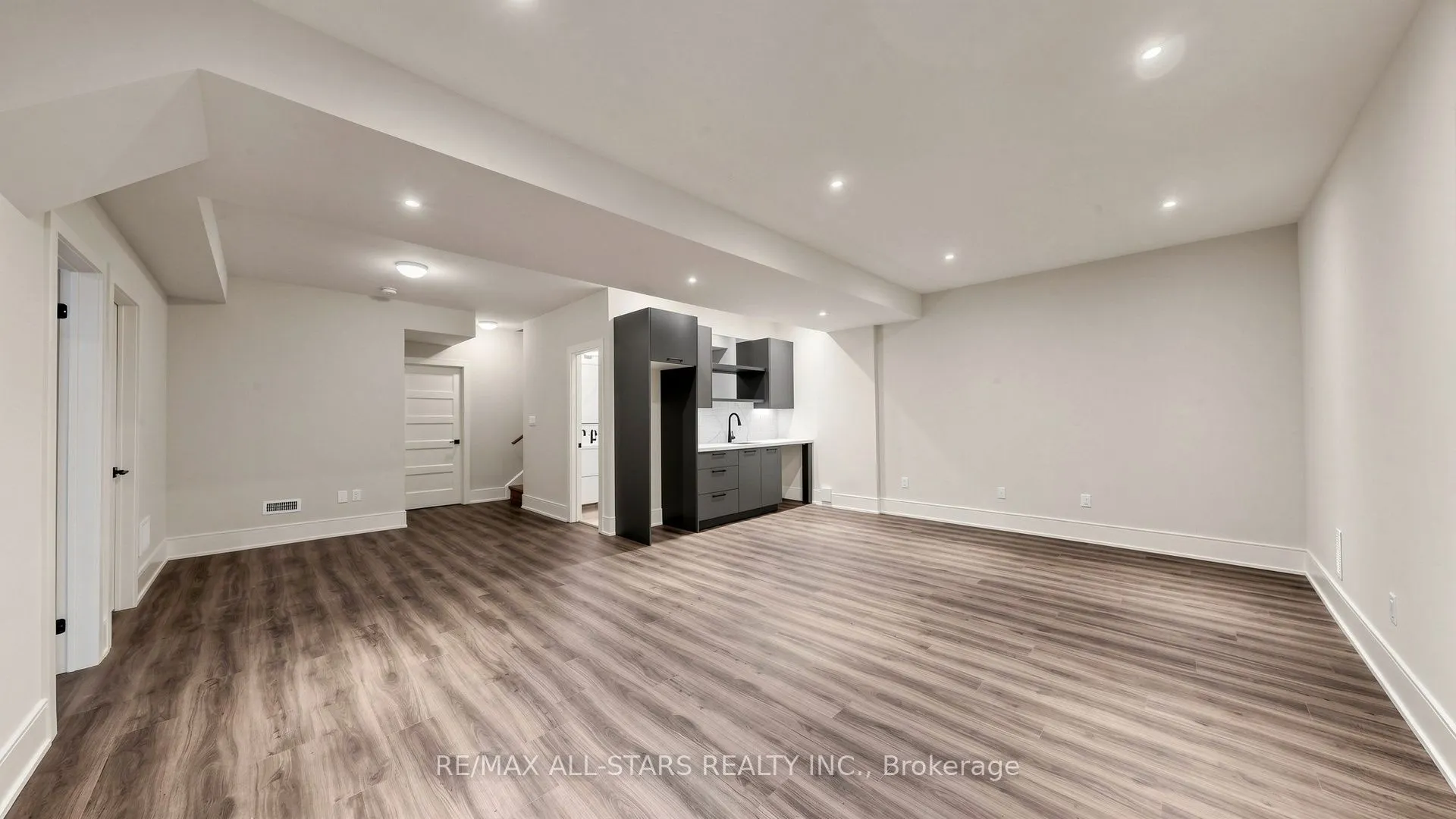 1 Lois Torrance Trail