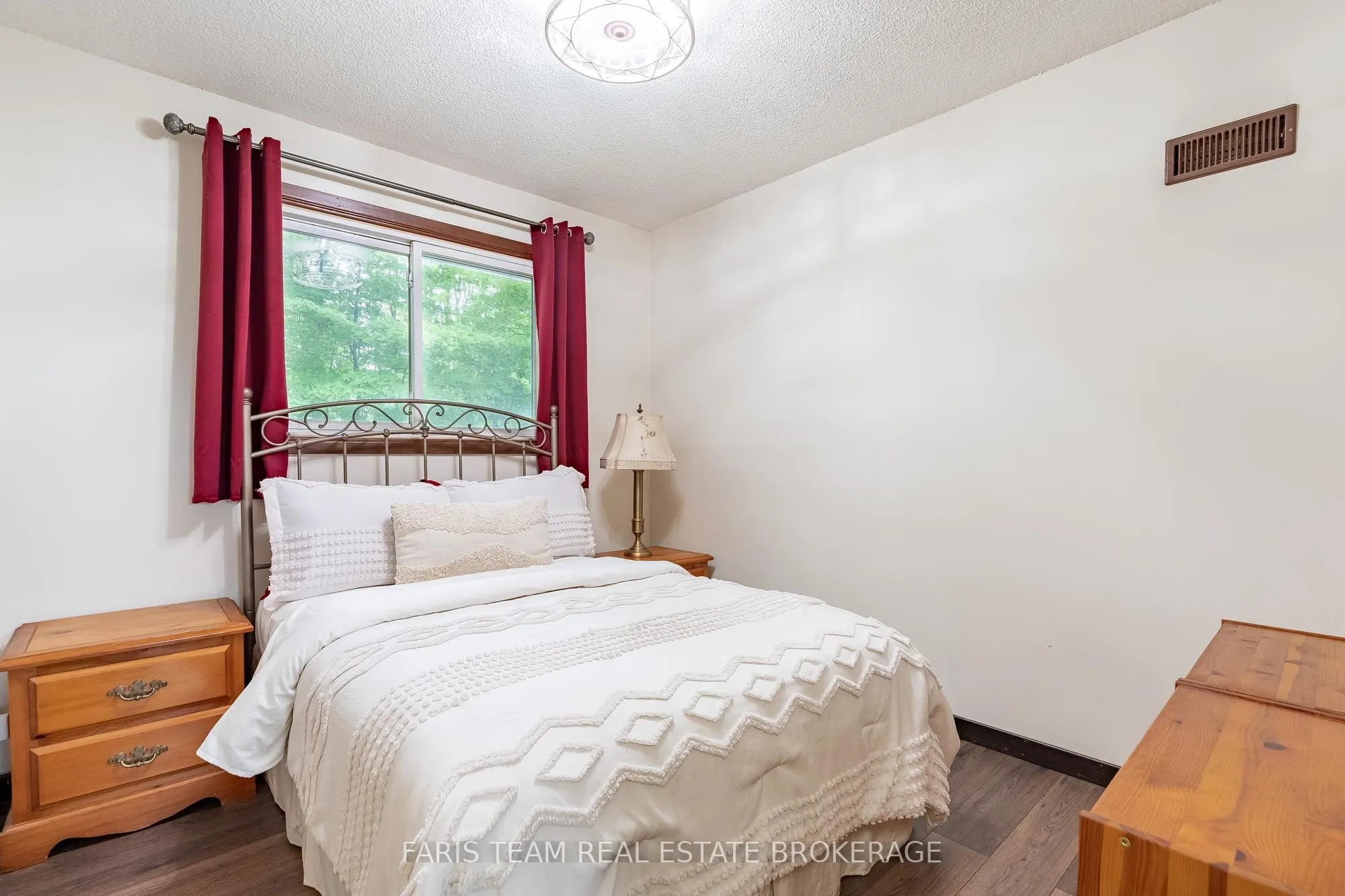 3114 Innisfil Beach Road