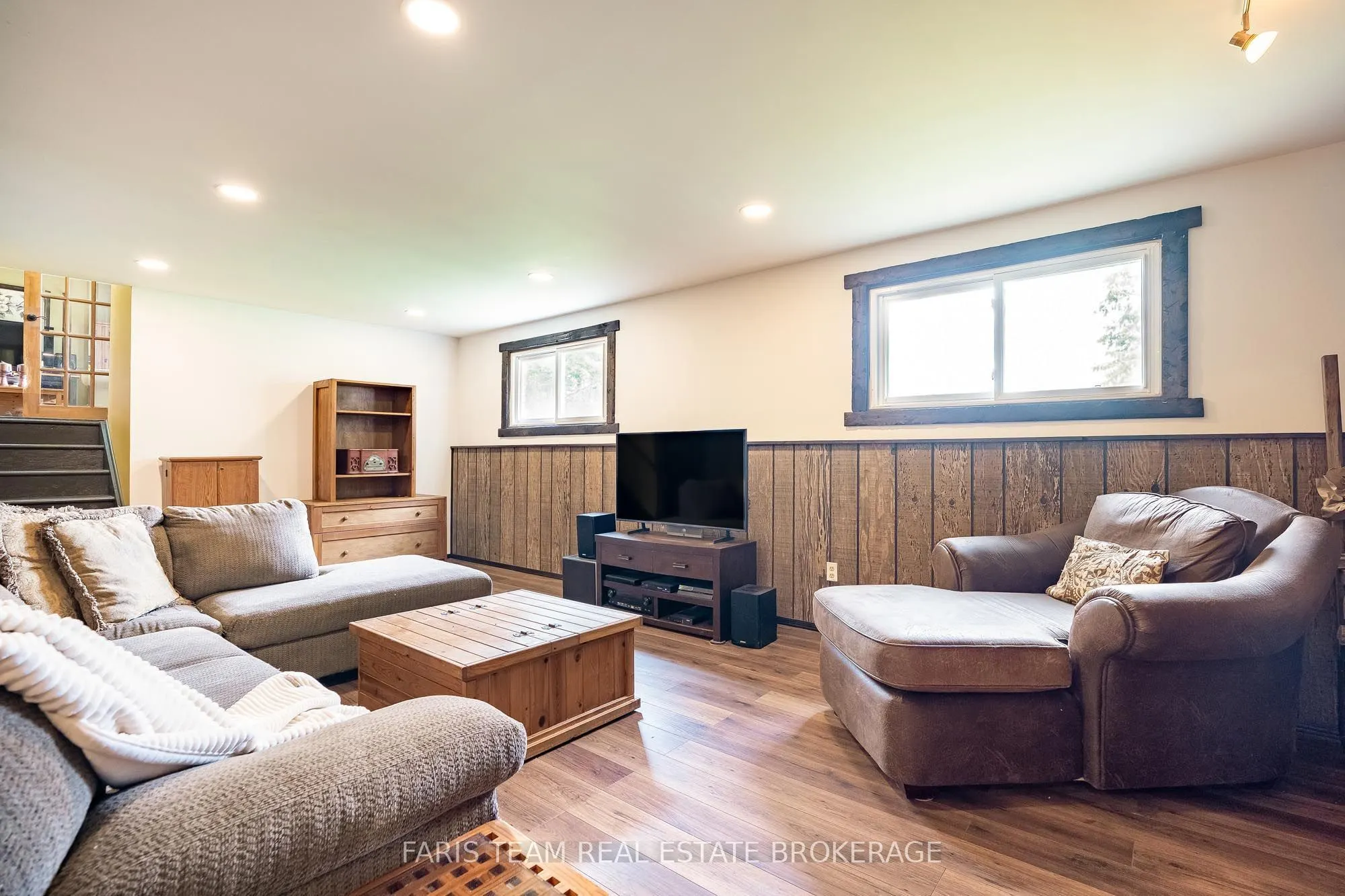 3114 Innisfil Beach Road