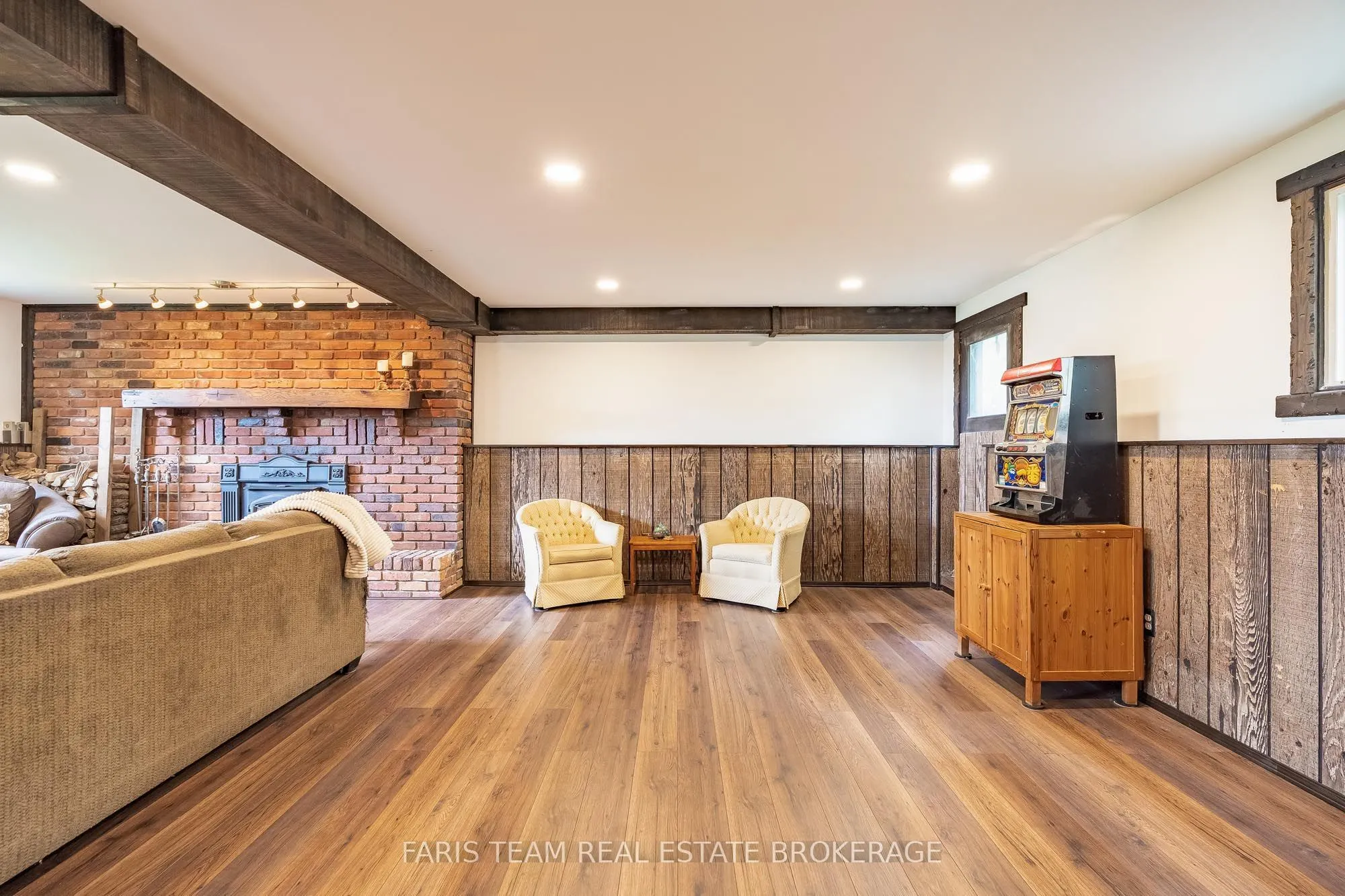 3114 Innisfil Beach Road