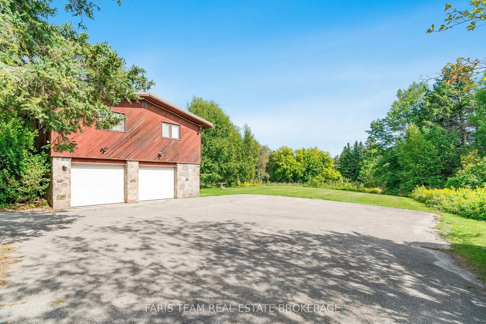 175 South Summit Farm Road