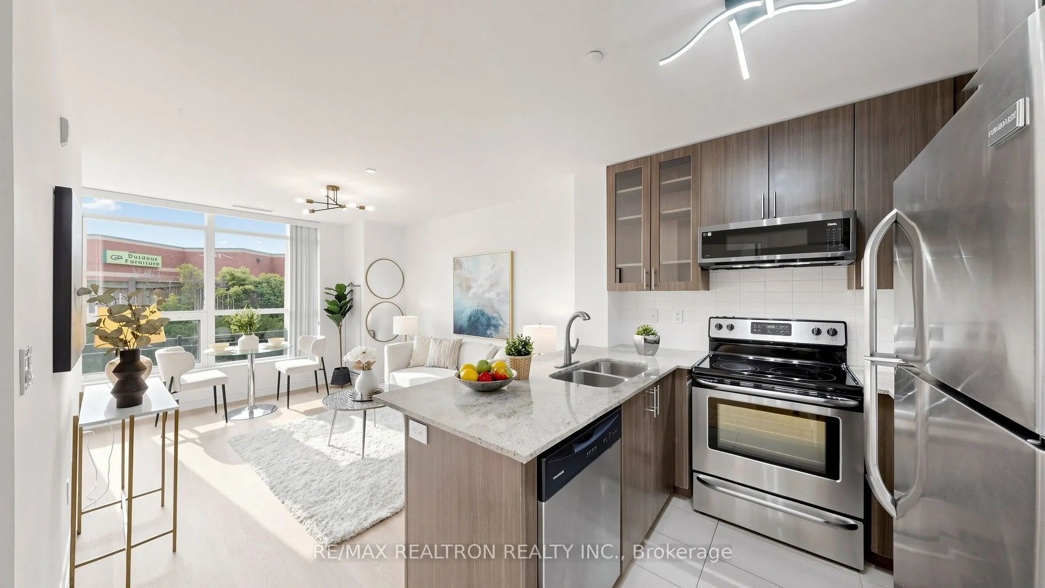 75 Norman Bethune Avenue #108