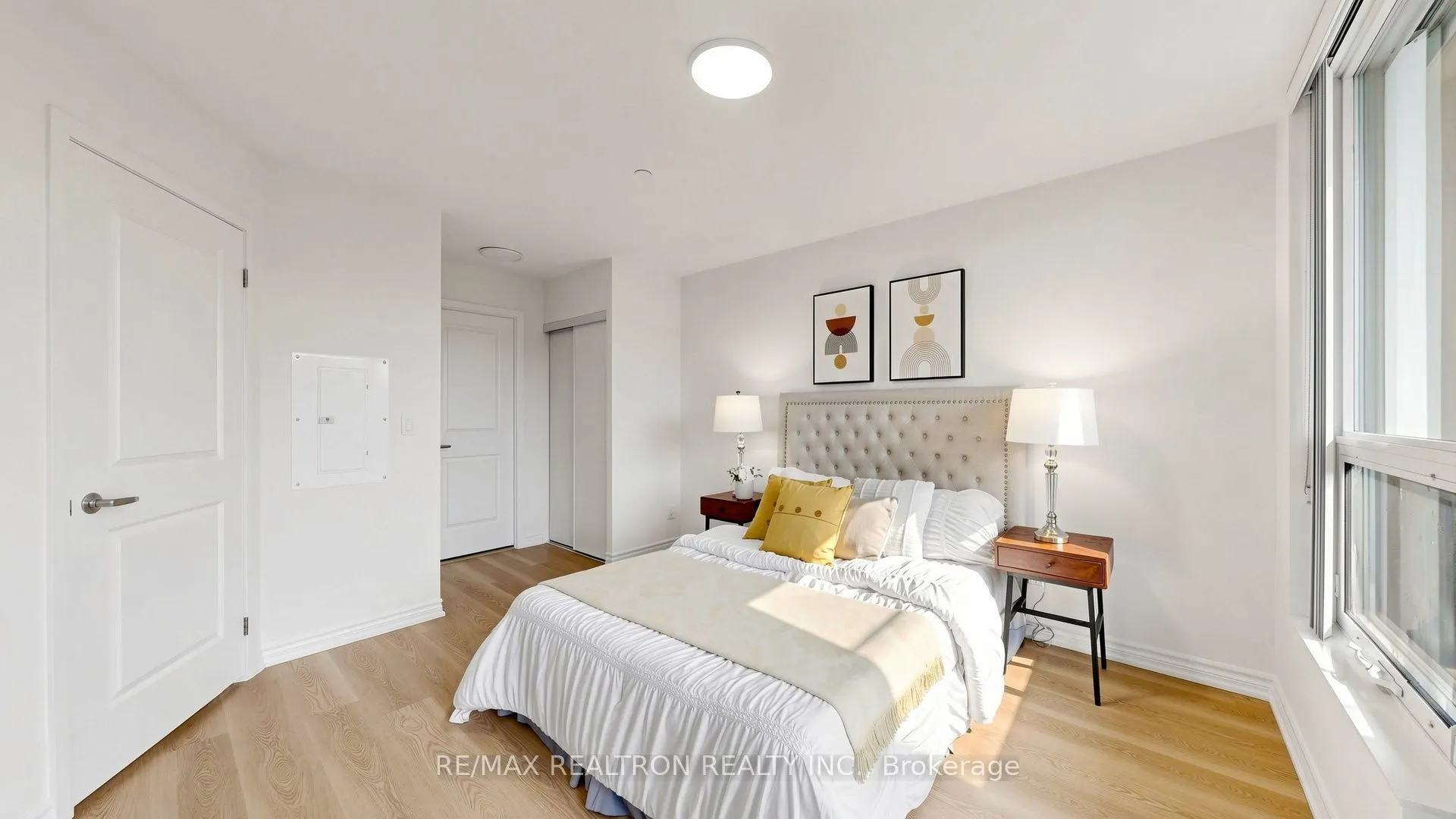 75 Norman Bethune Avenue #108