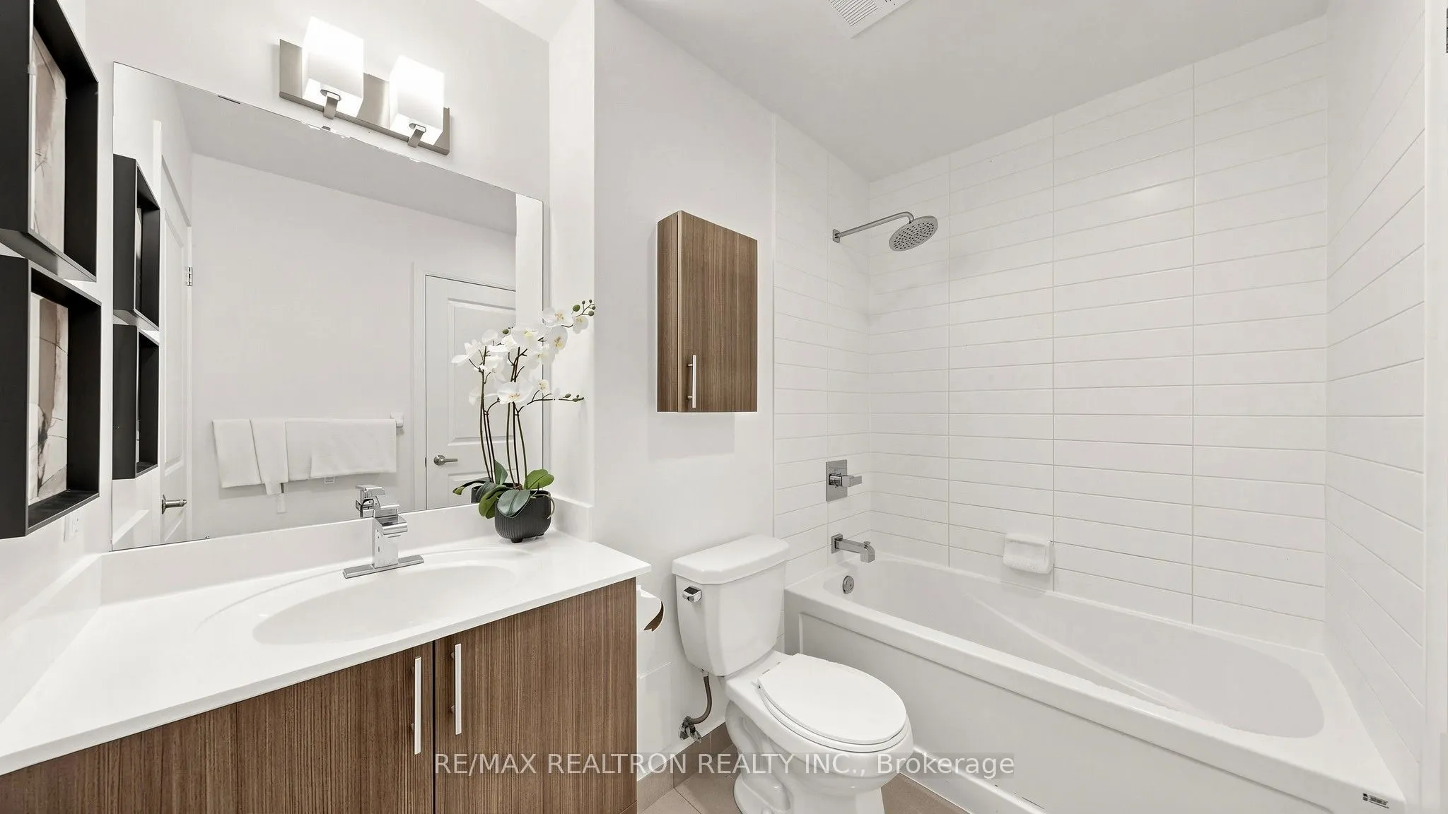 75 Norman Bethune Avenue #108