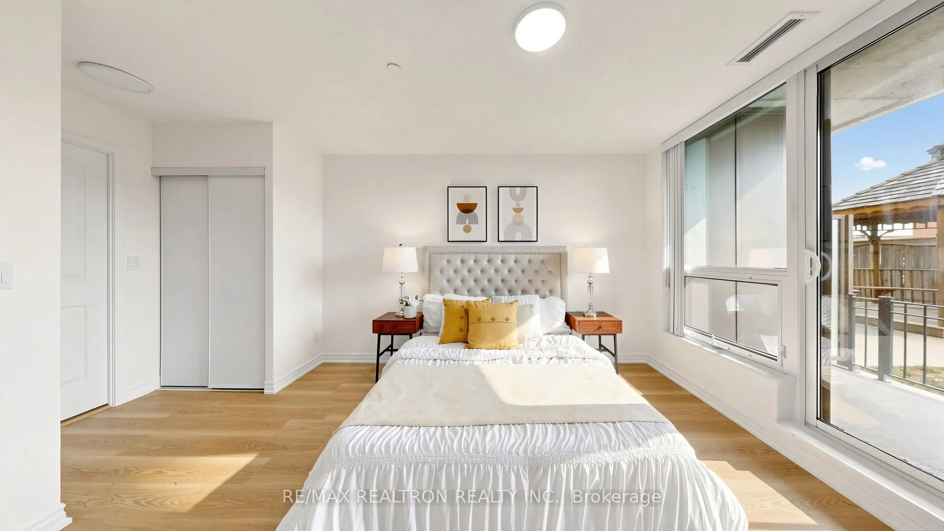 75 Norman Bethune Avenue #108