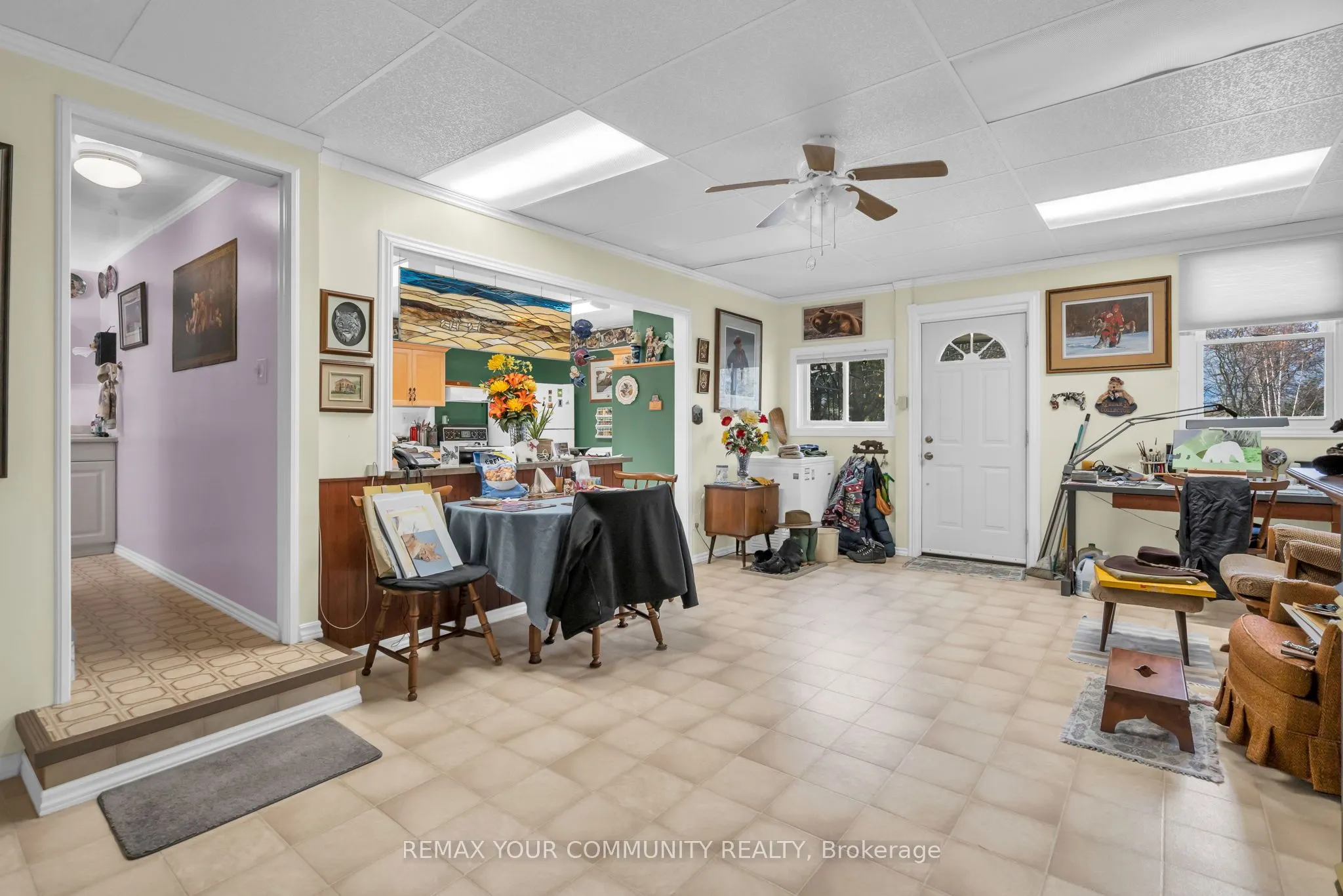 700 Catering Road S