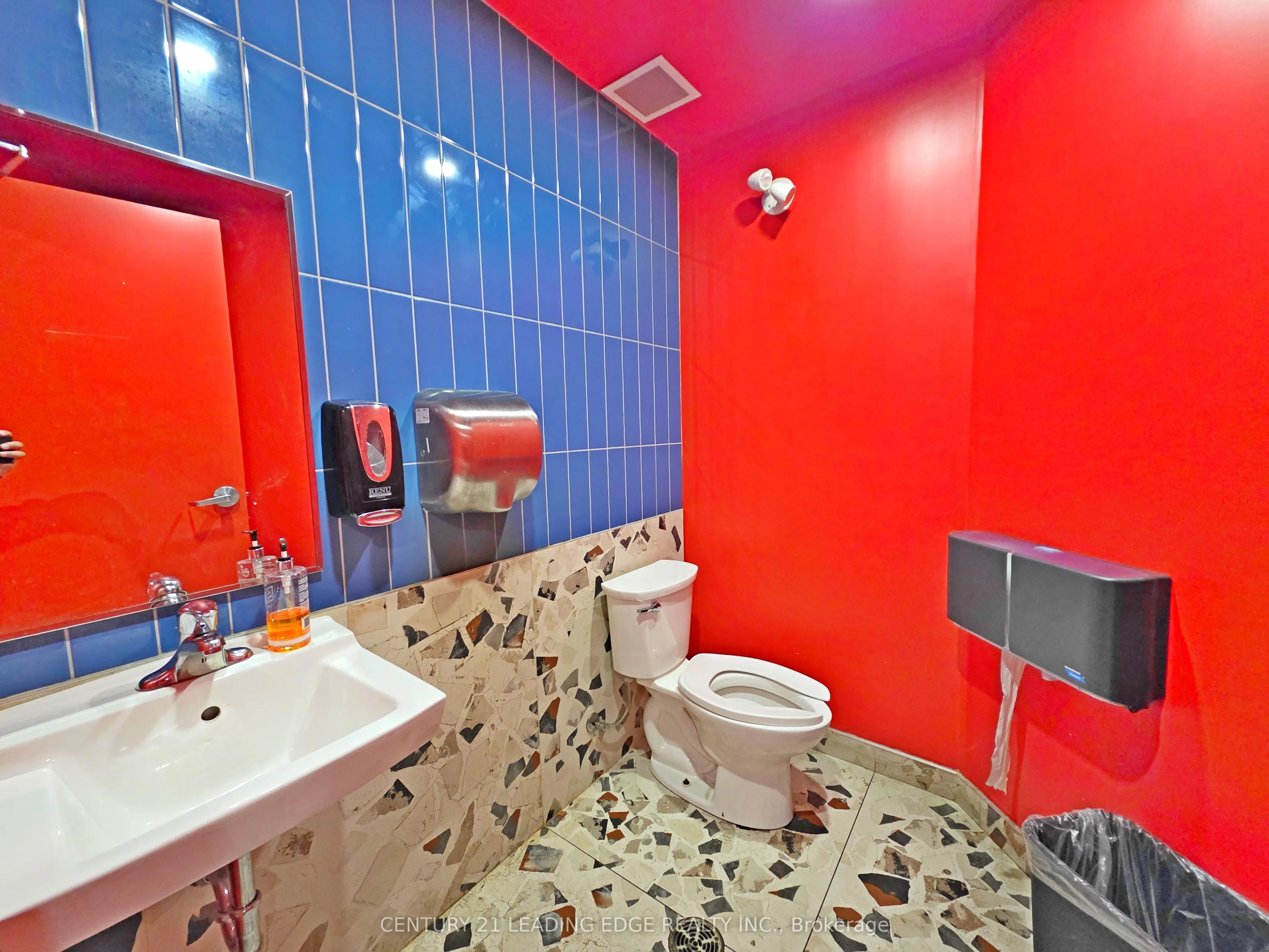 443 The Queensway South #14A