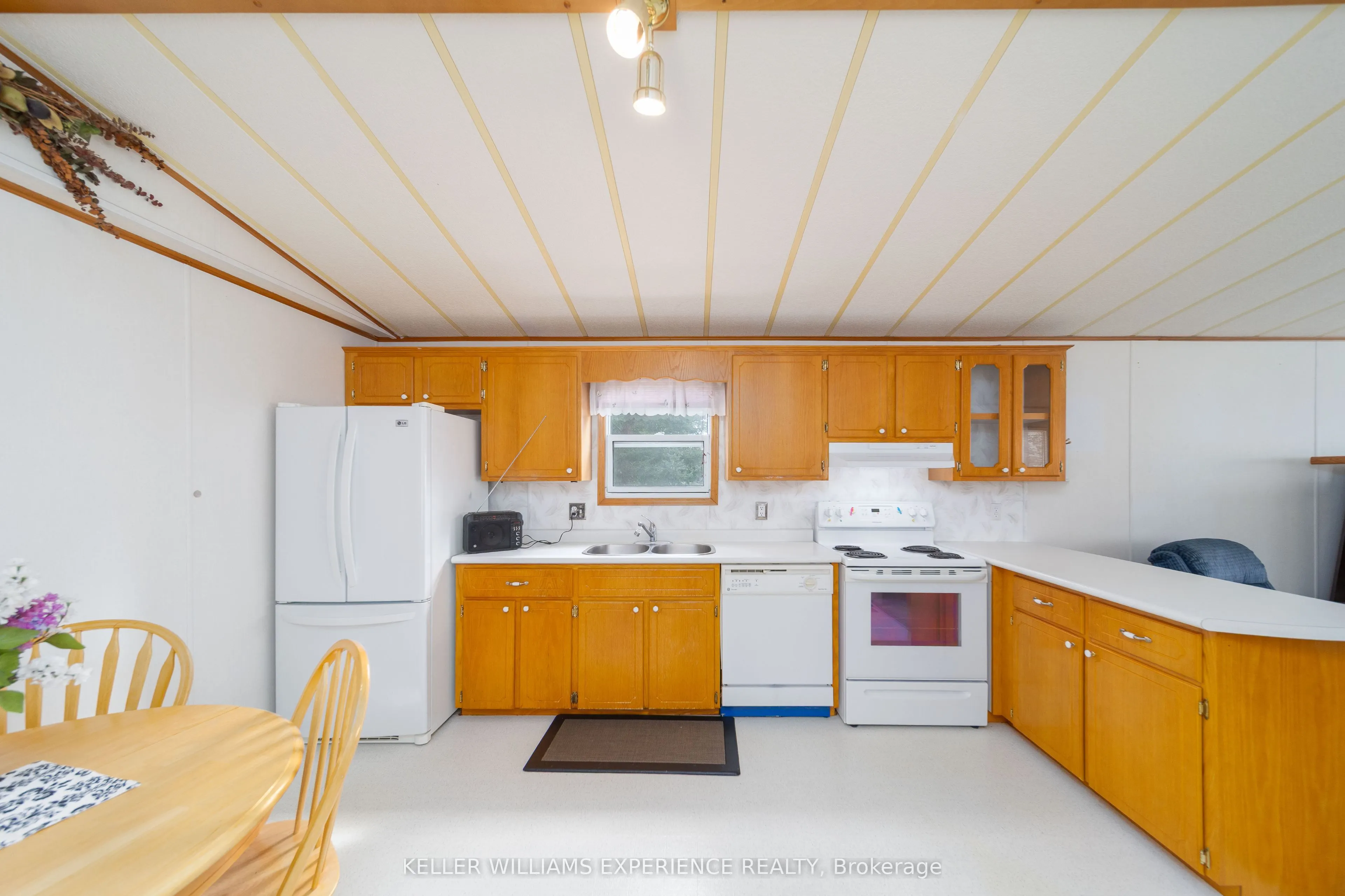 4976 25th Sideroad #27