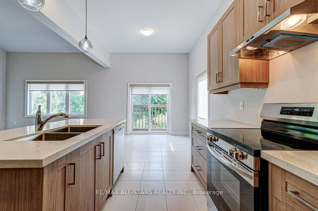 34 Hildred Cushing Way