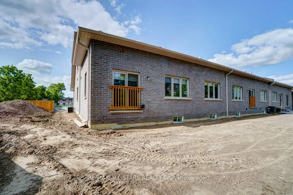 34 Hildred Cushing Way