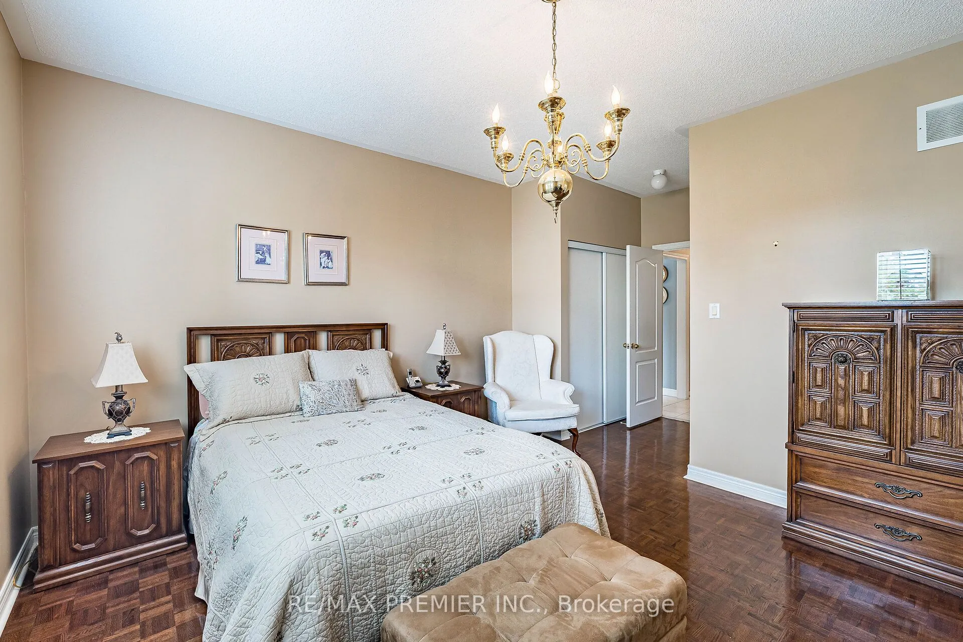 78 Coalbrook Court