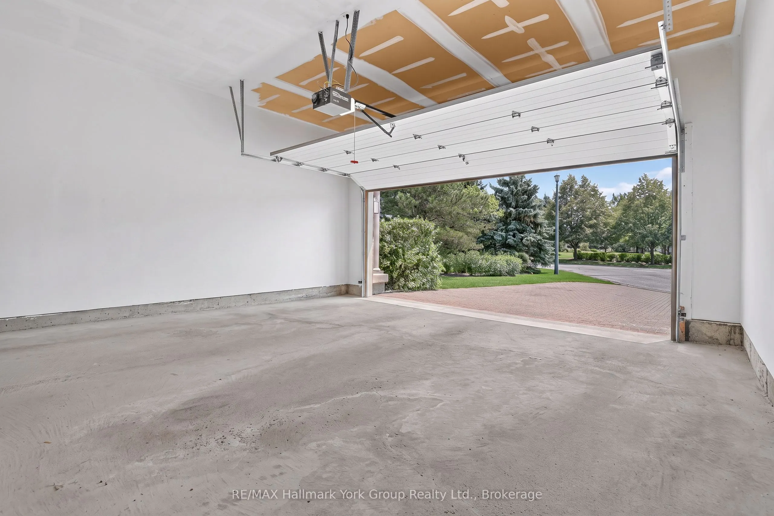 26 Hagen Hollow