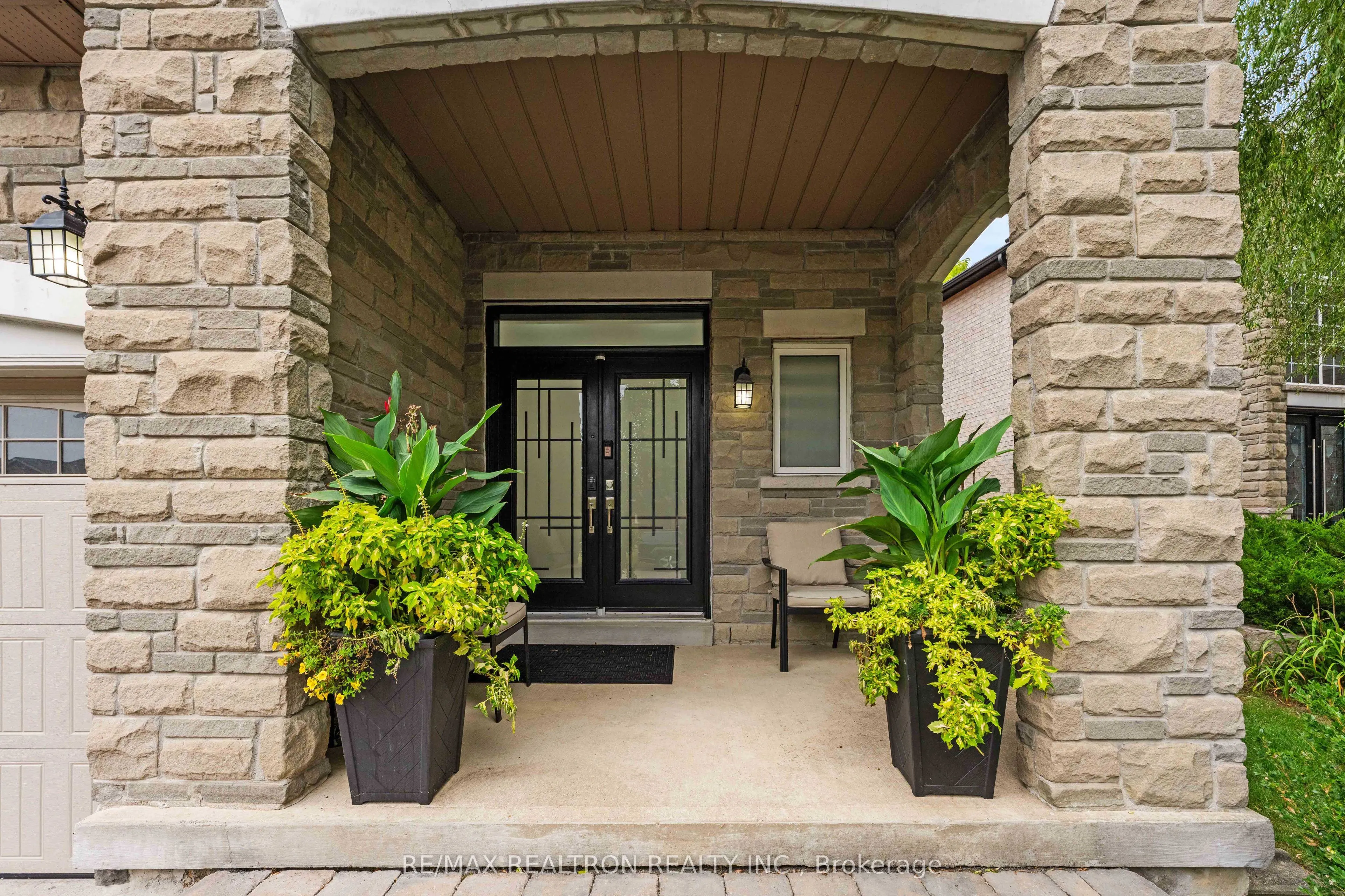 32 Abilene Court
