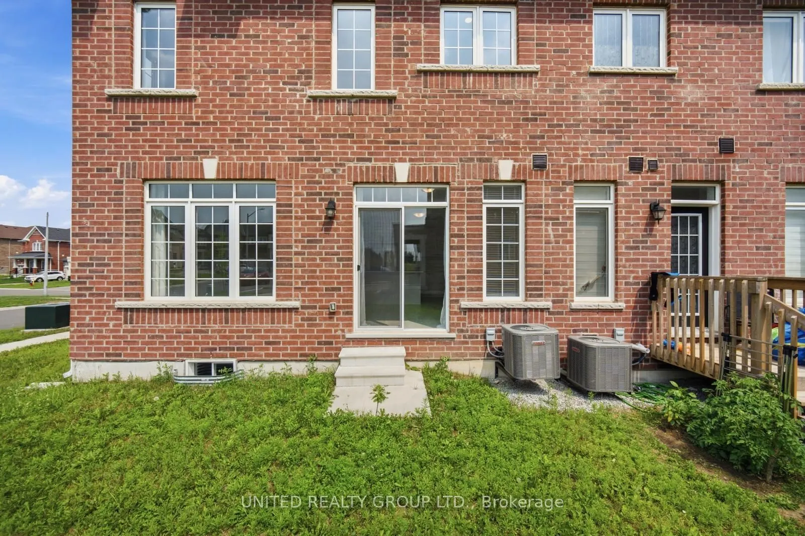 2150 Speare Court