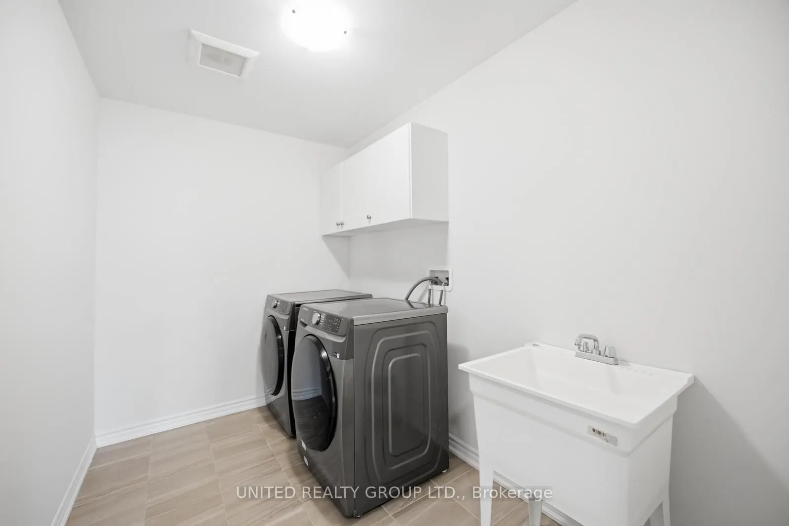 2150 Speare Court