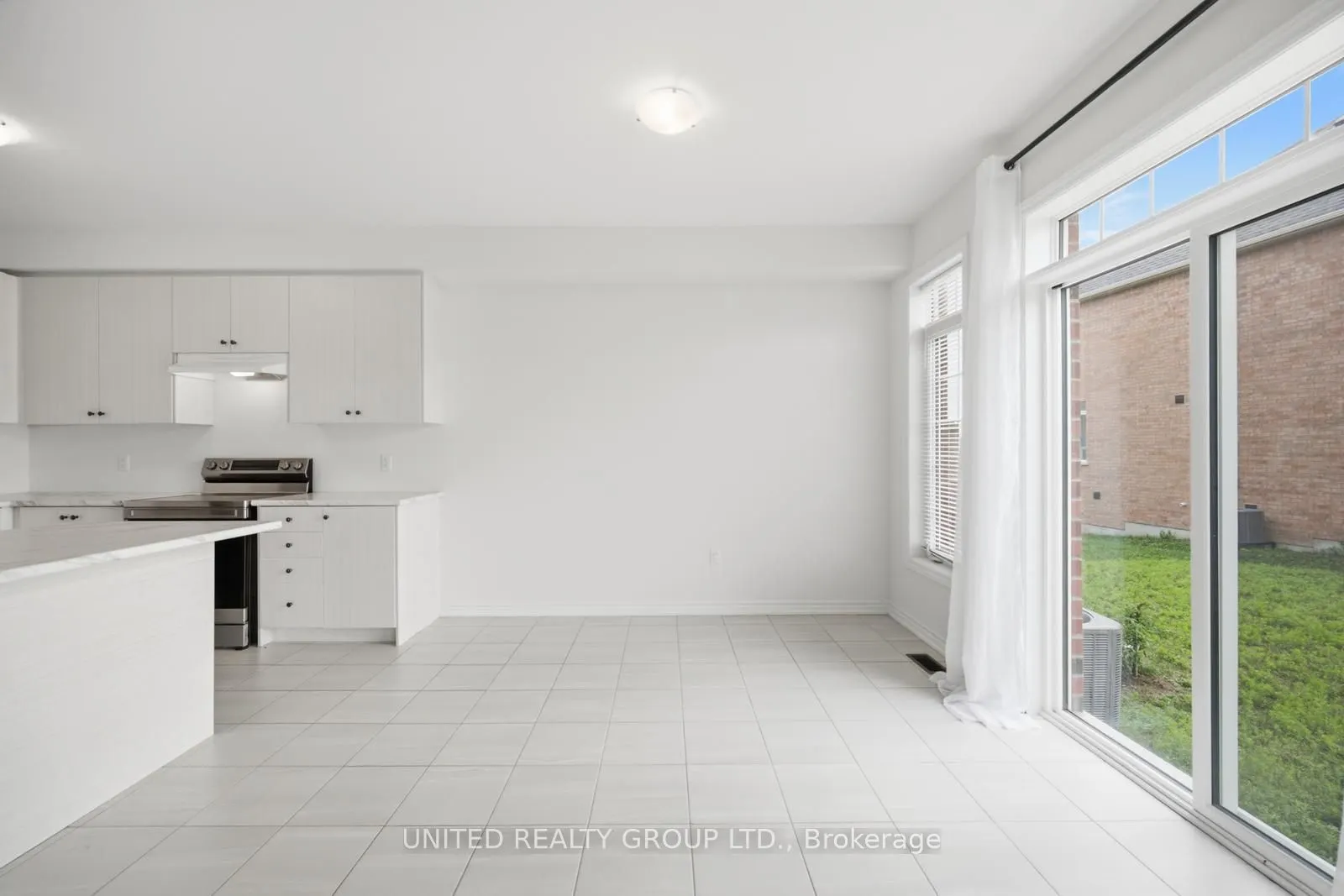 2150 Speare Court