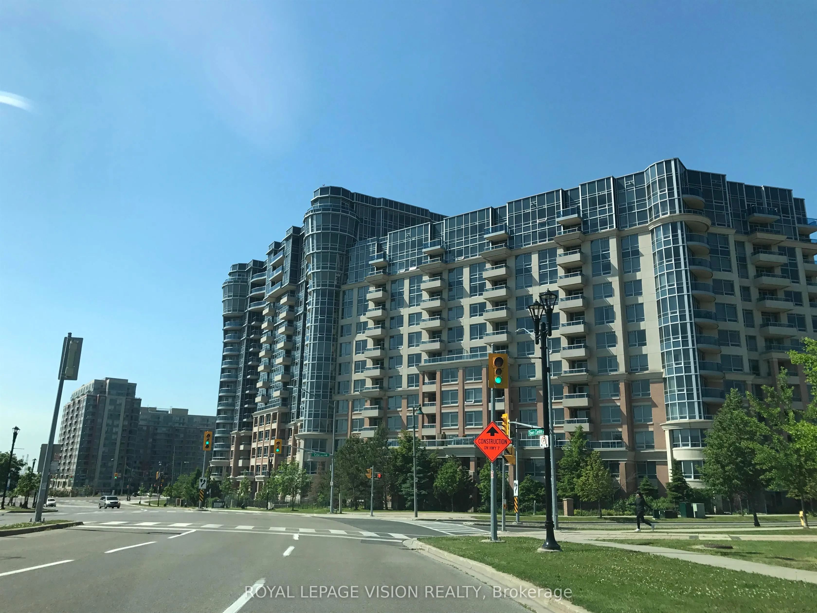 33 Cox Boulevard #327