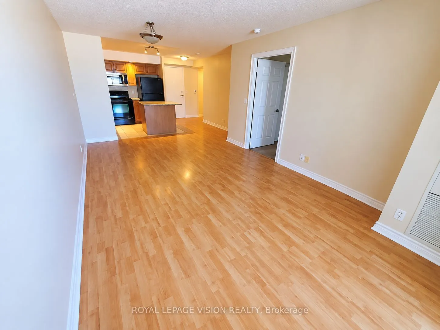 33 Cox Boulevard #327