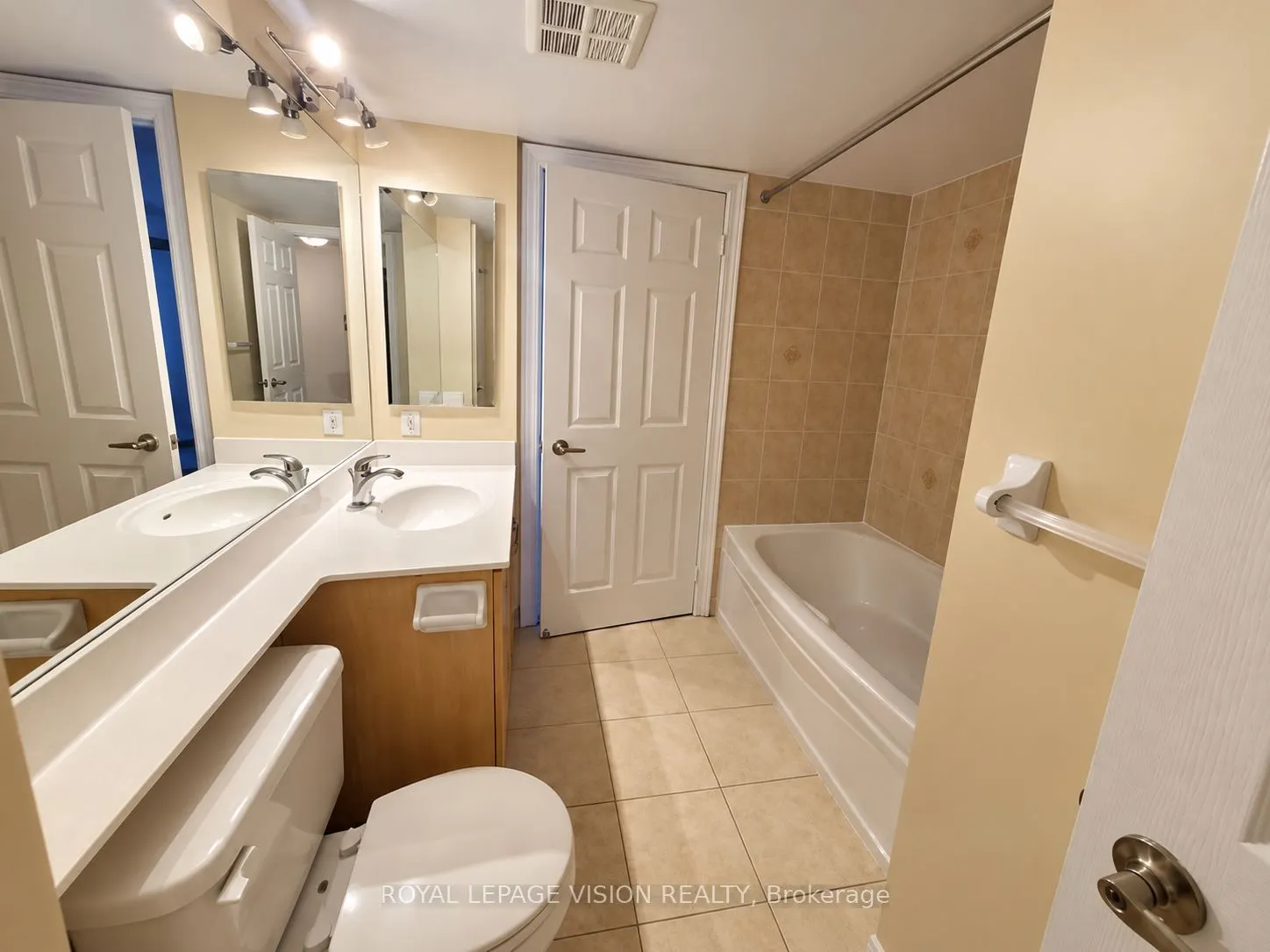33 Cox Boulevard #327