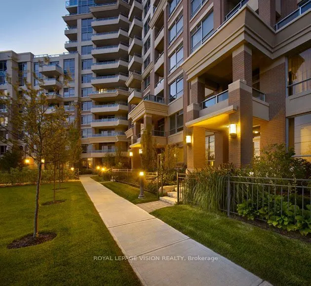 33 Cox Boulevard #327