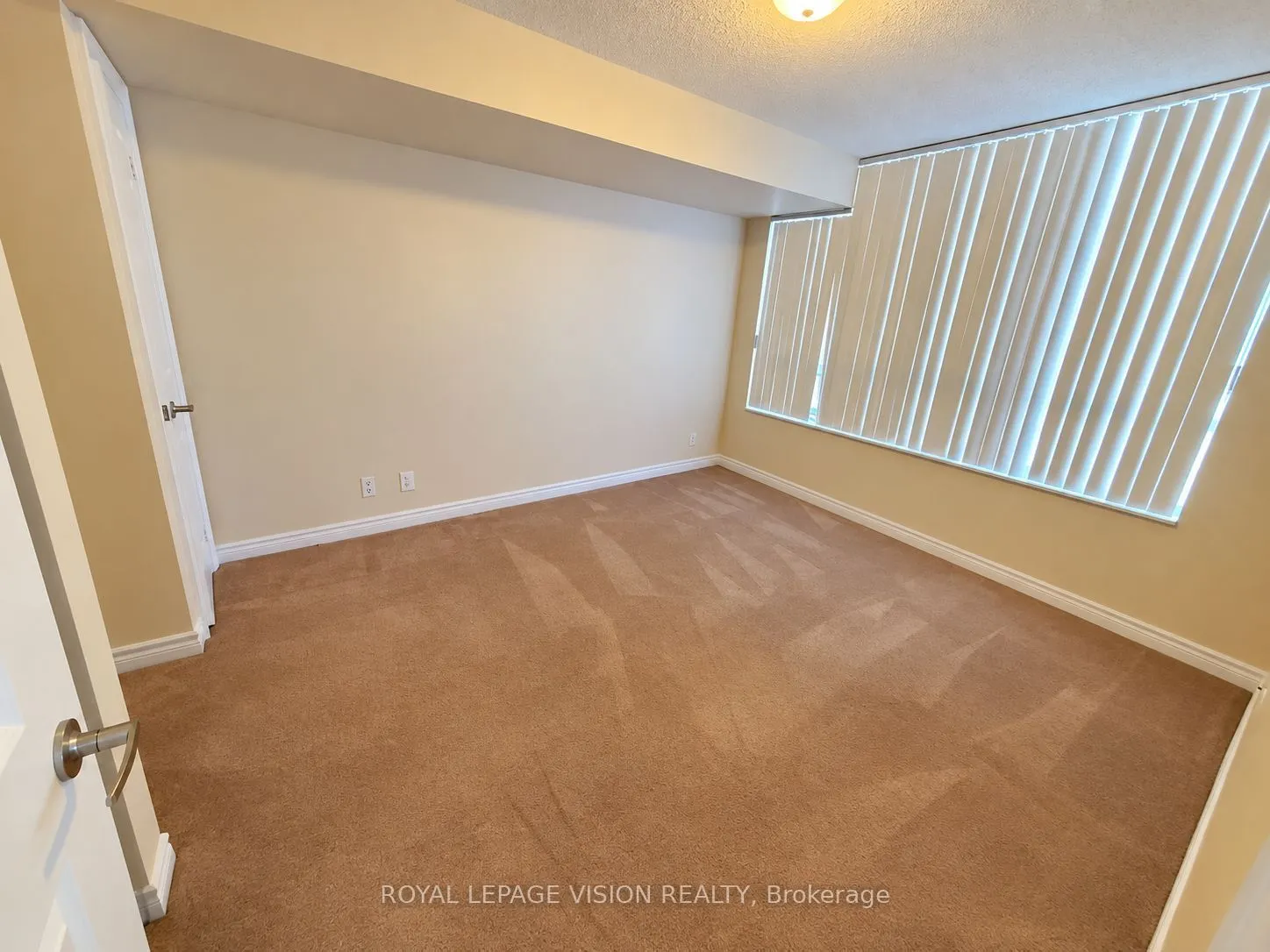 33 Cox Boulevard #327