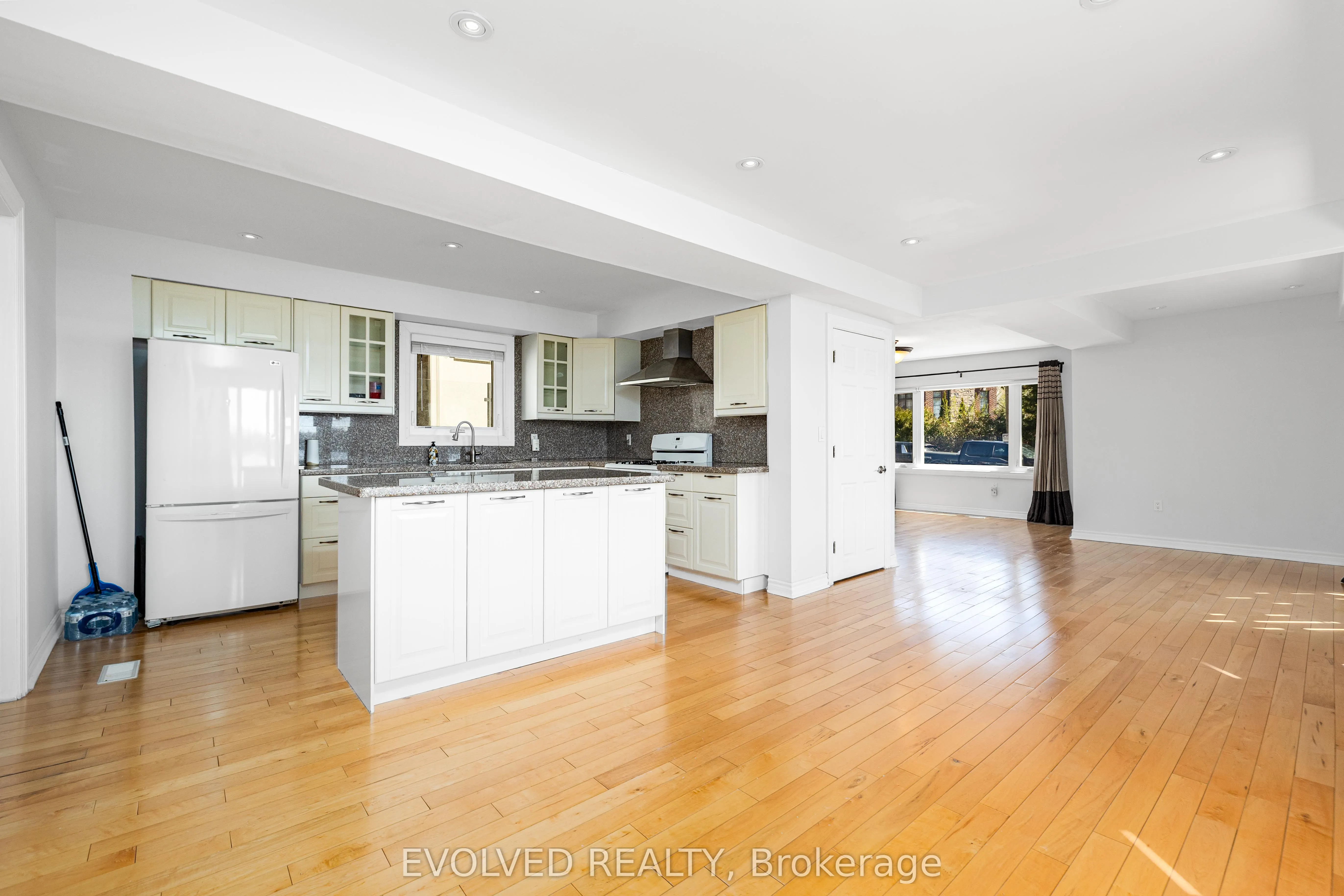 6 wildwood Avenue