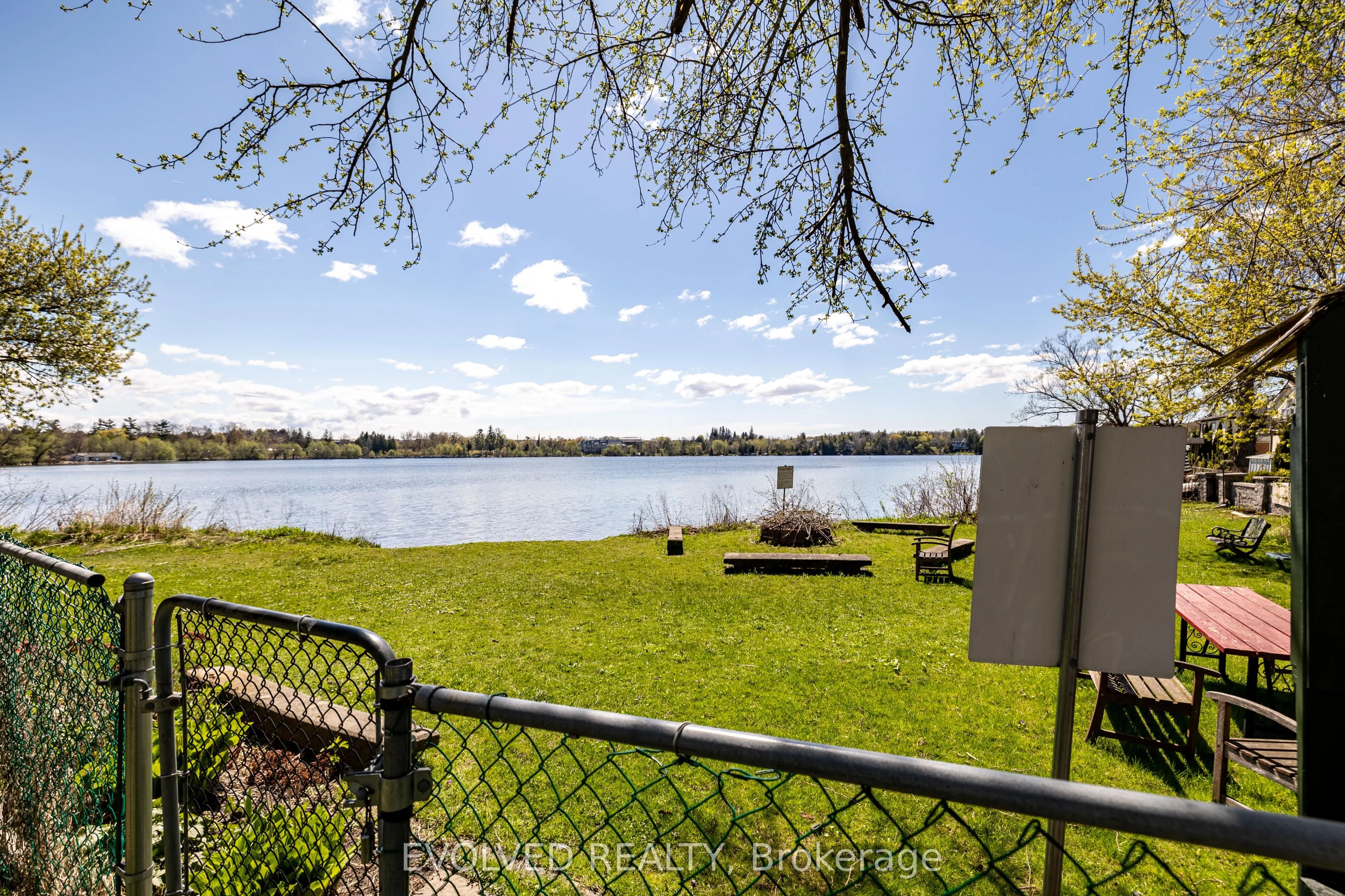 6 wildwood Avenue