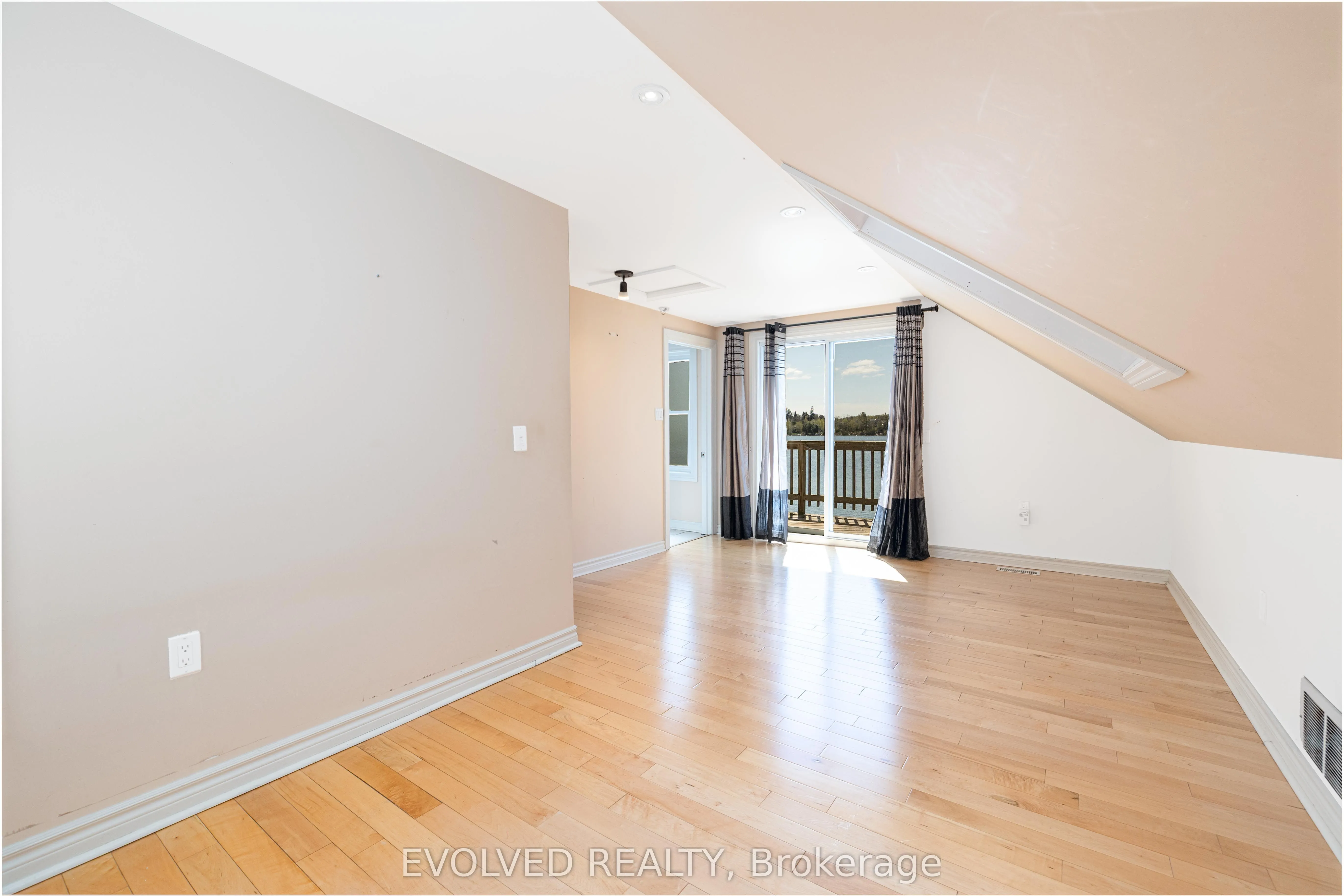 6 wildwood Avenue