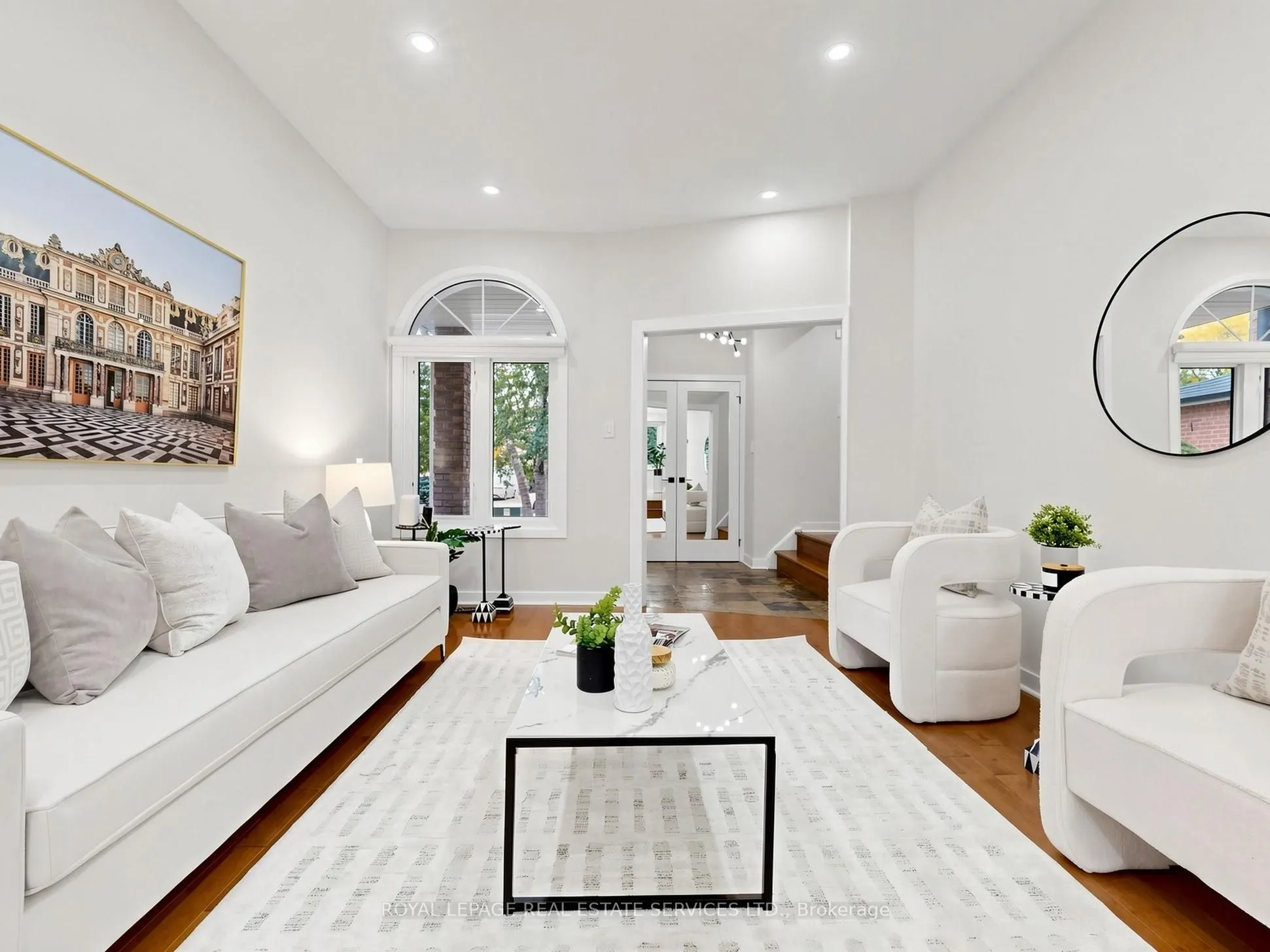 21 GLENMANOR Way