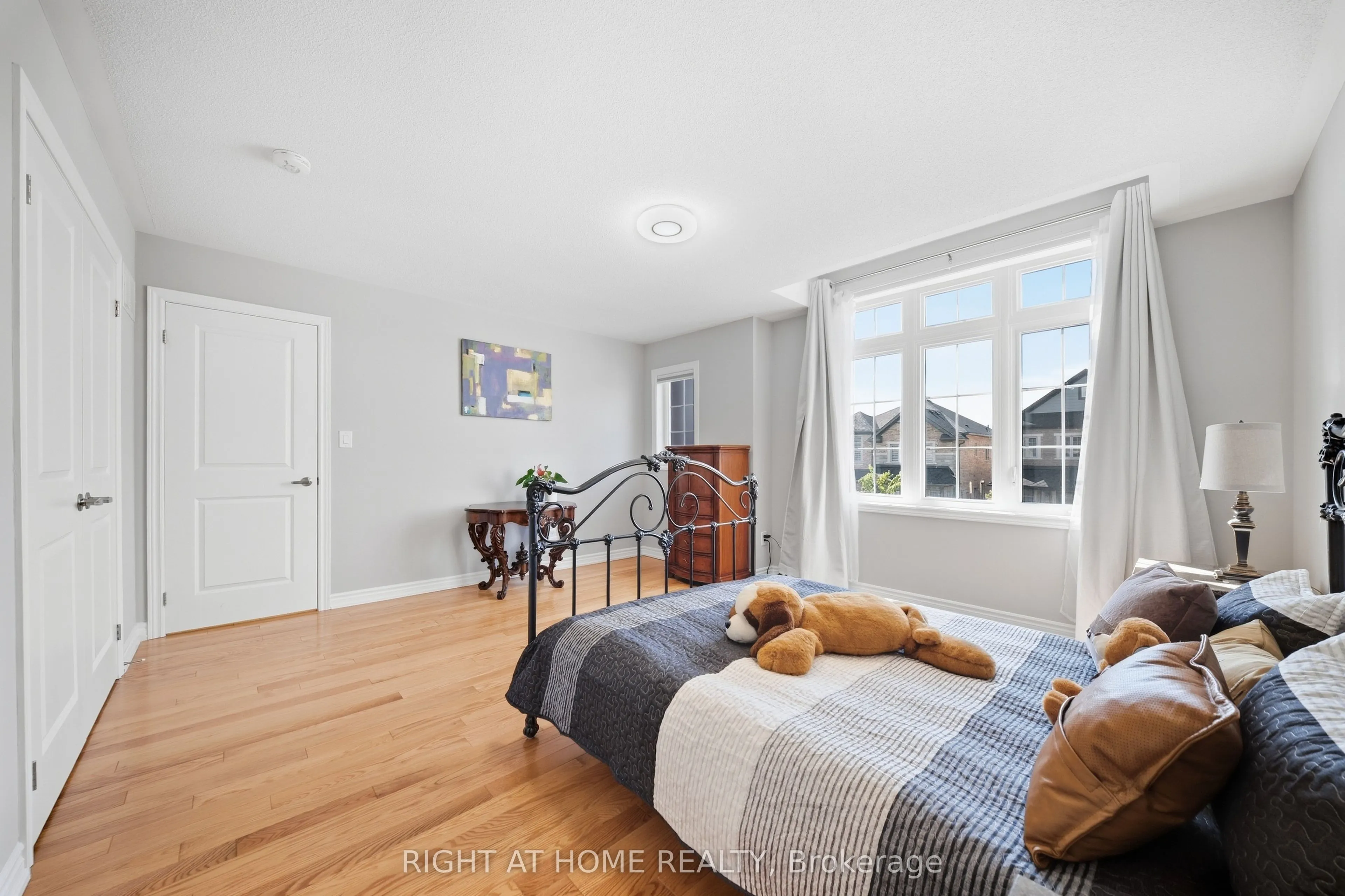 66 Betty May Crescent