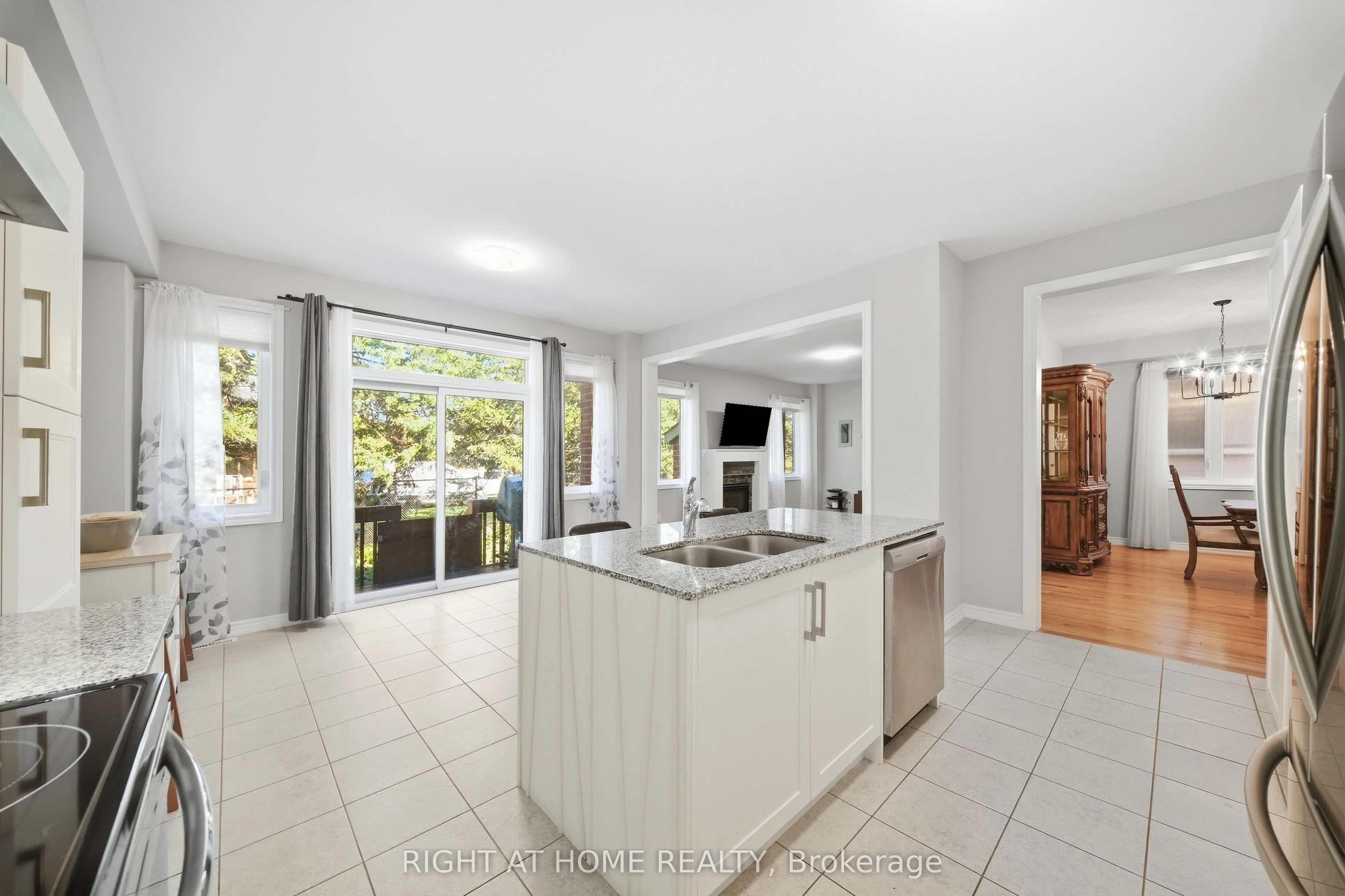 66 Betty May Crescent