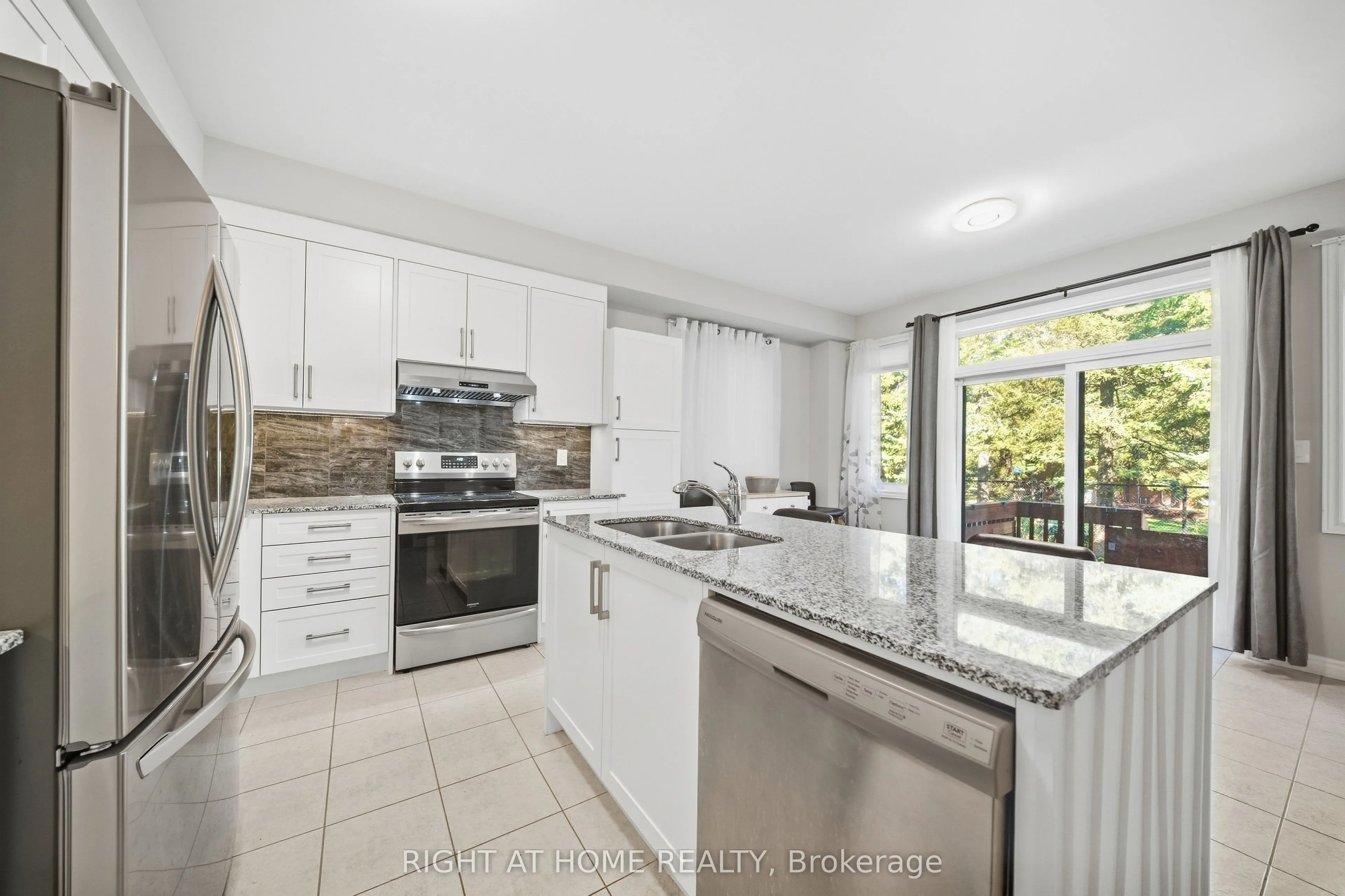 66 Betty May Crescent