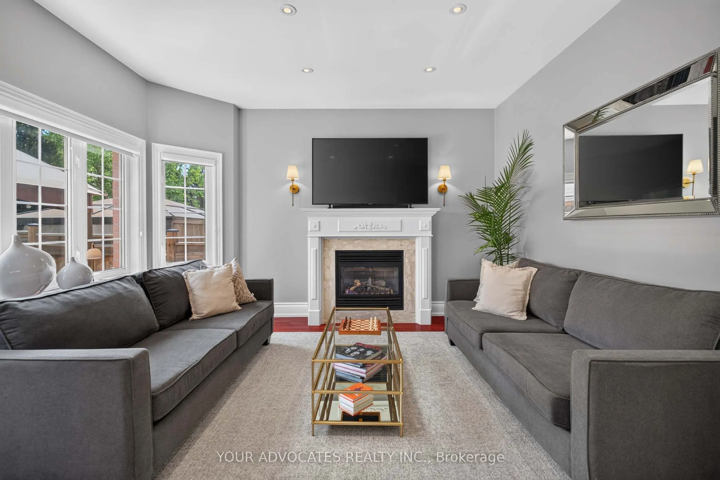 228 Twin Hills Crescent