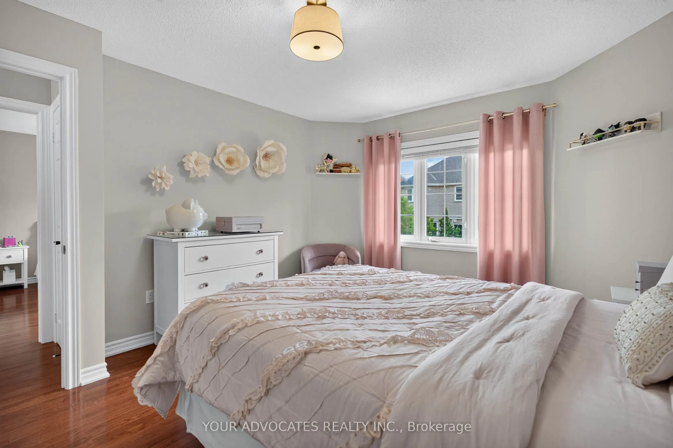 228 Twin Hills Crescent