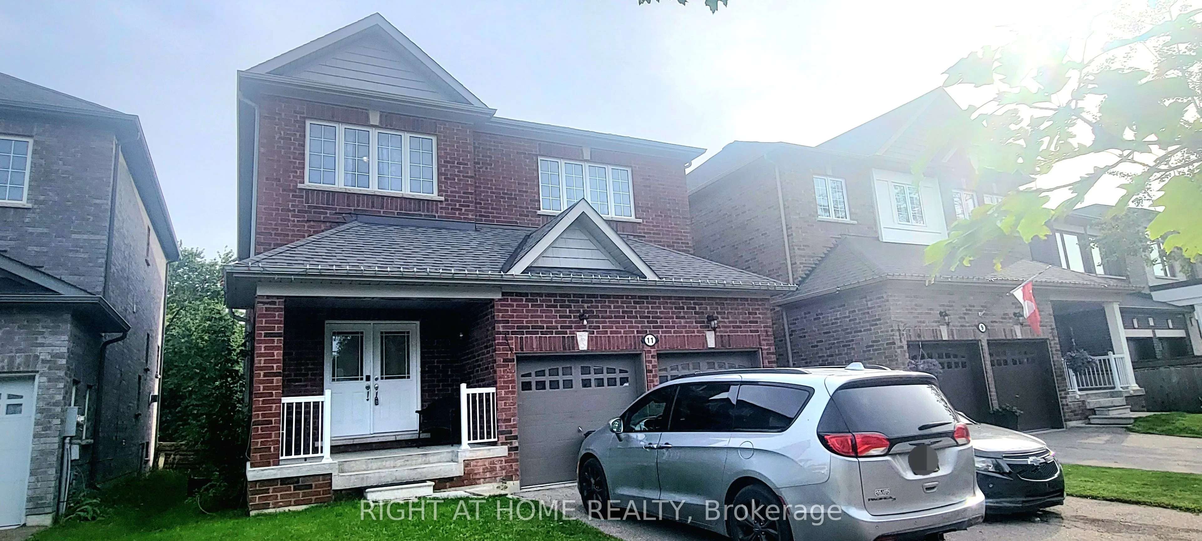 11 Richmond Park Drive