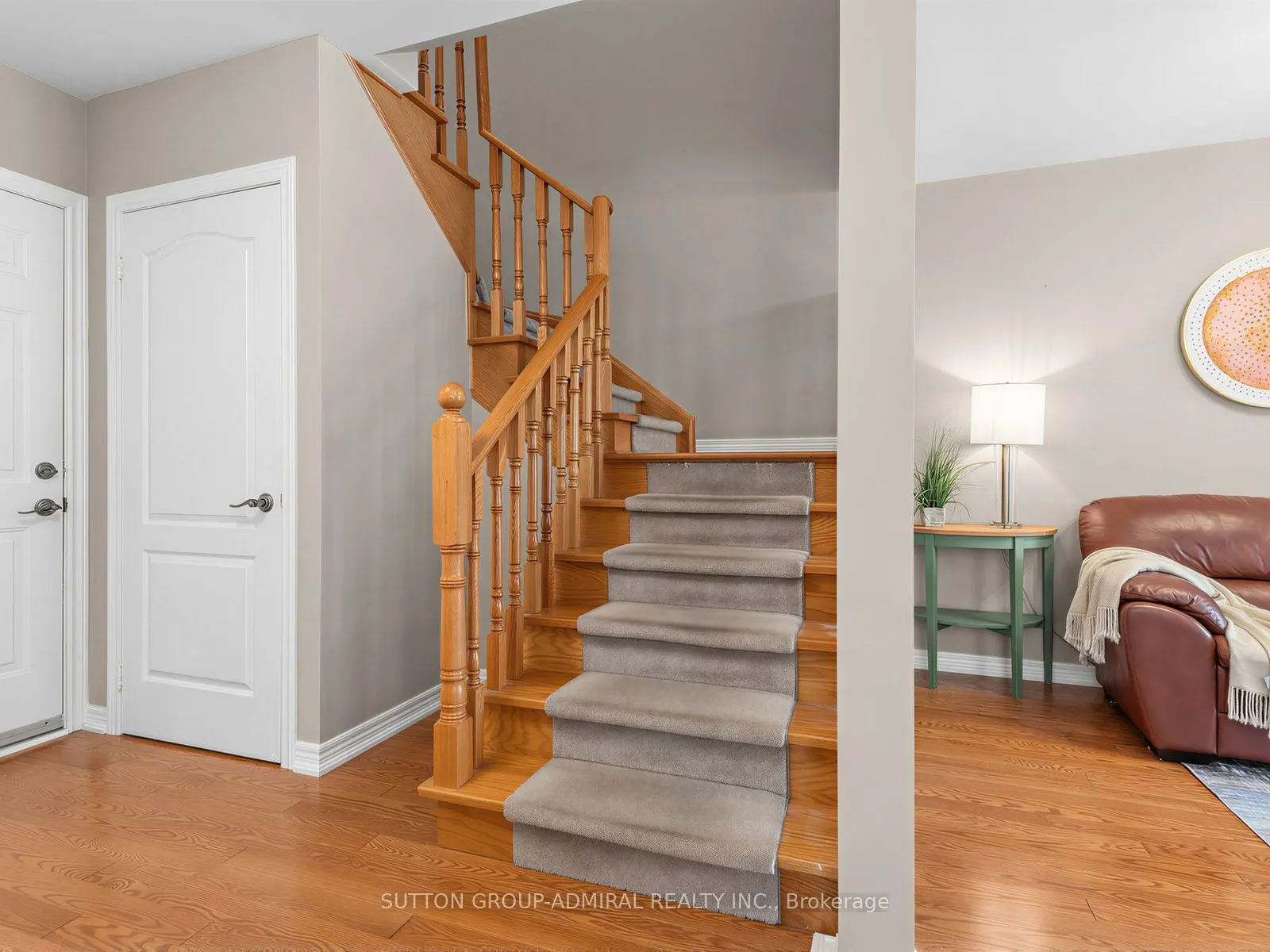 17 Royal Appian Crescent