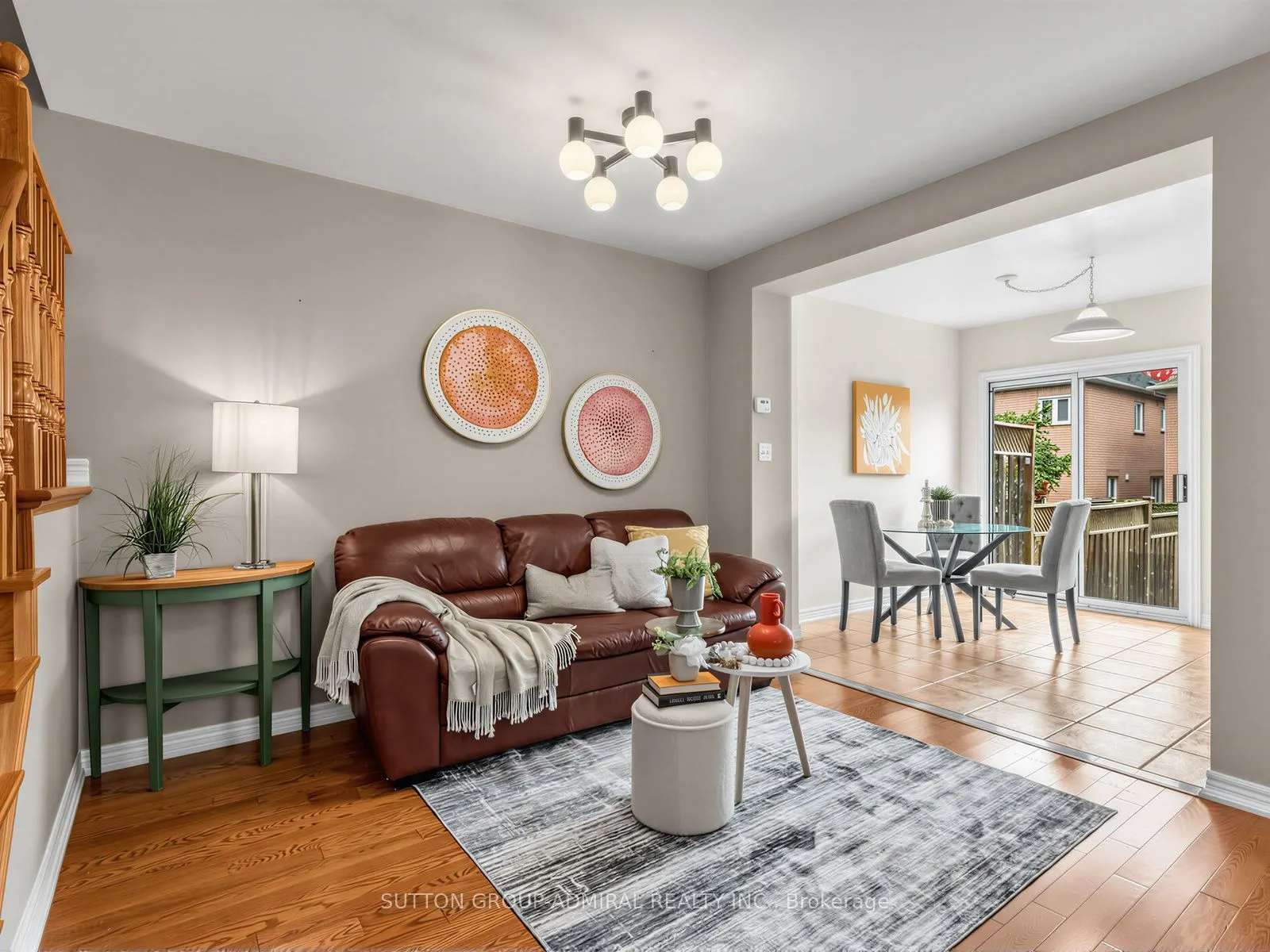 17 Royal Appian Crescent