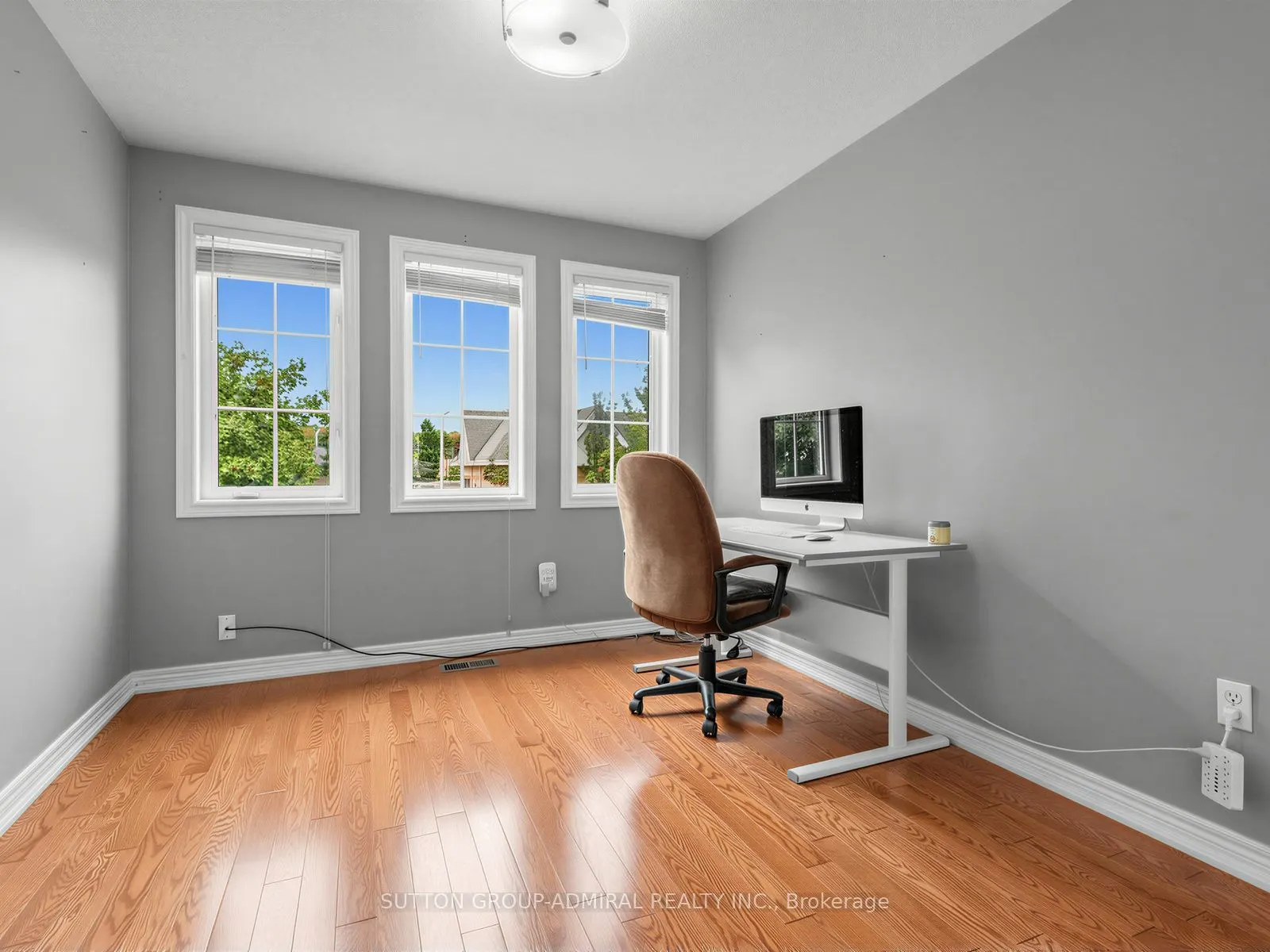 17 Royal Appian Crescent