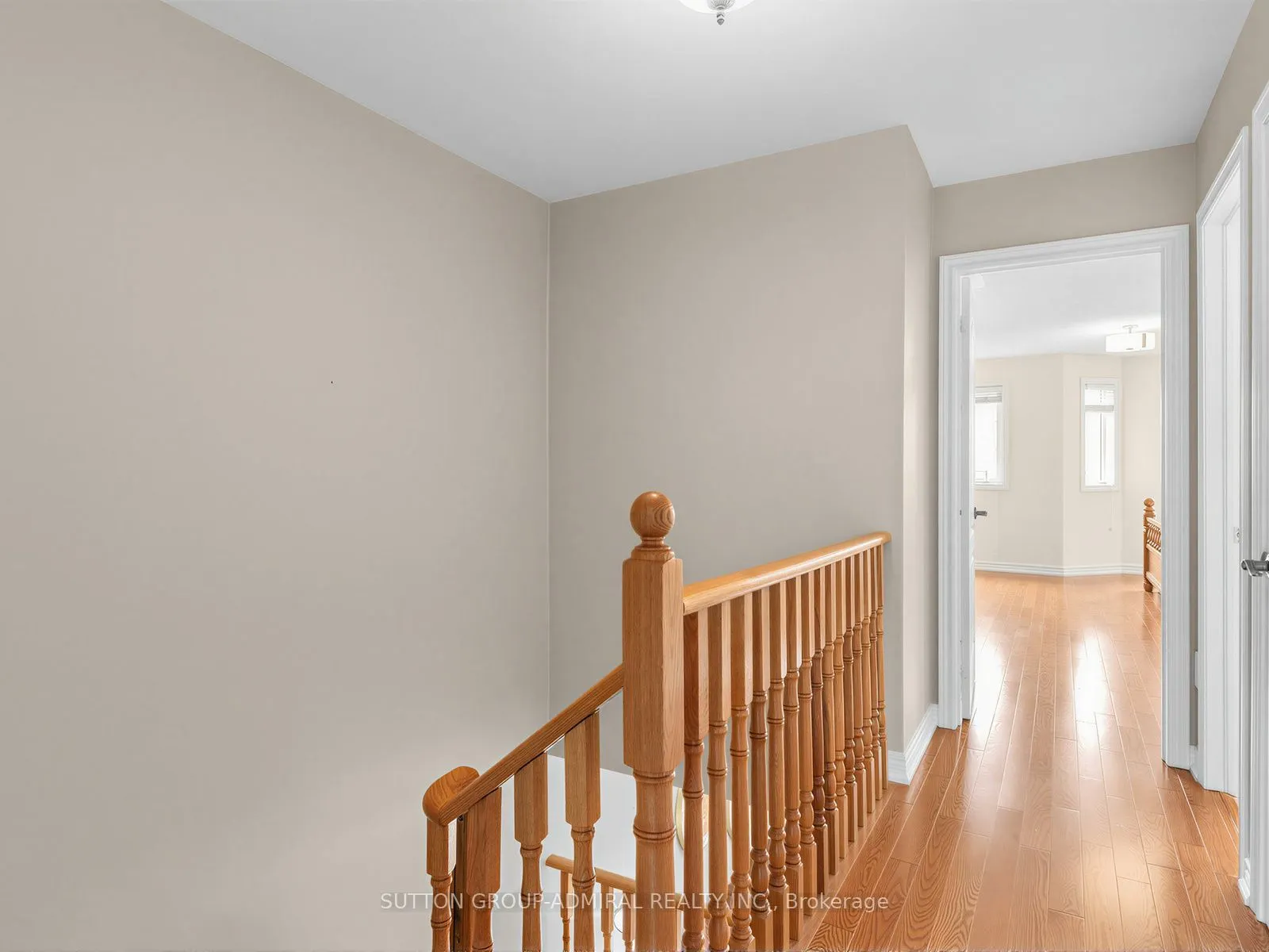17 Royal Appian Crescent