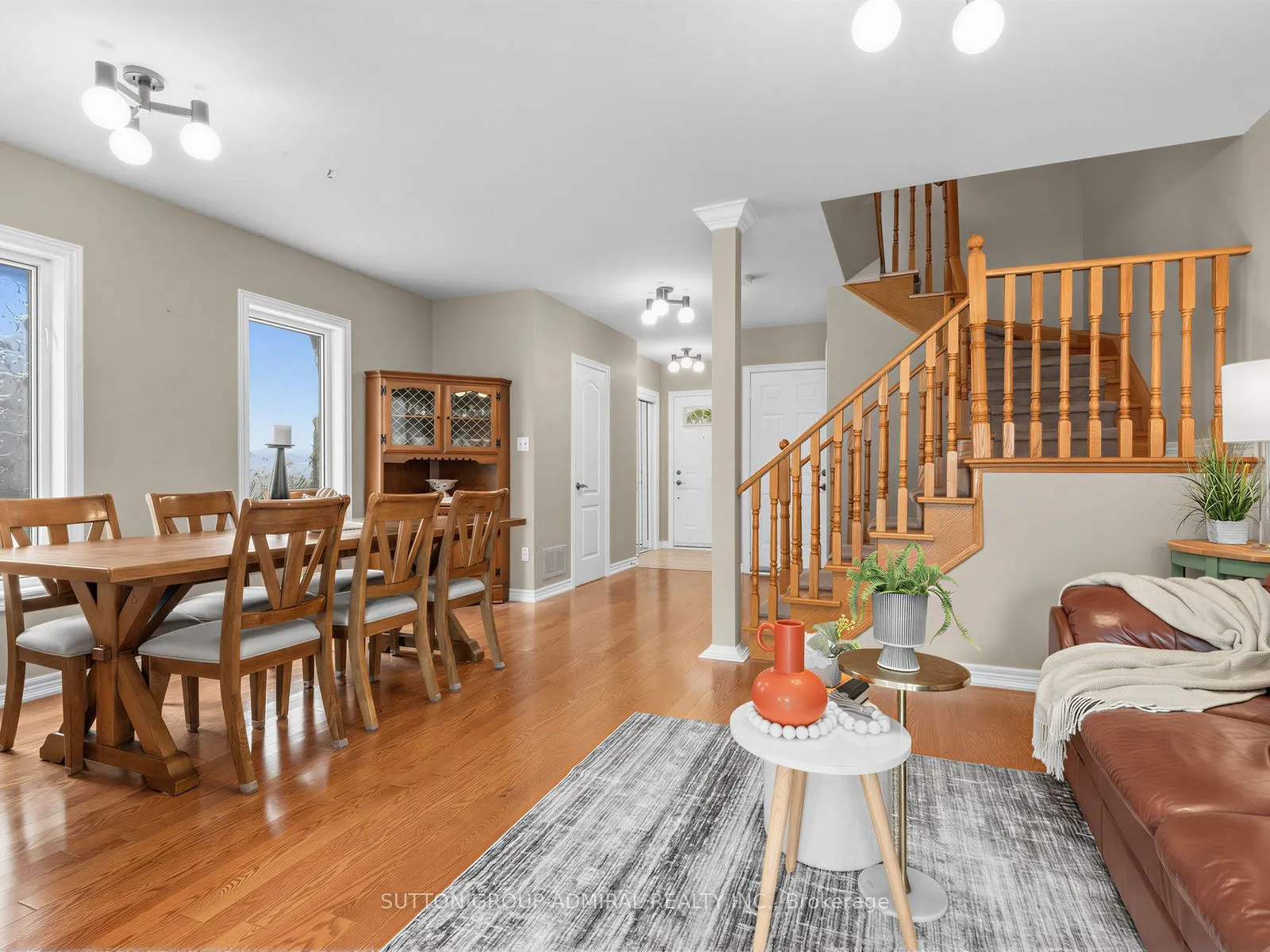 17 Royal Appian Crescent