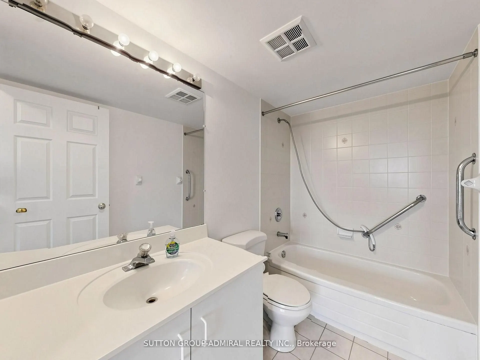 1 Emerald Lane #704