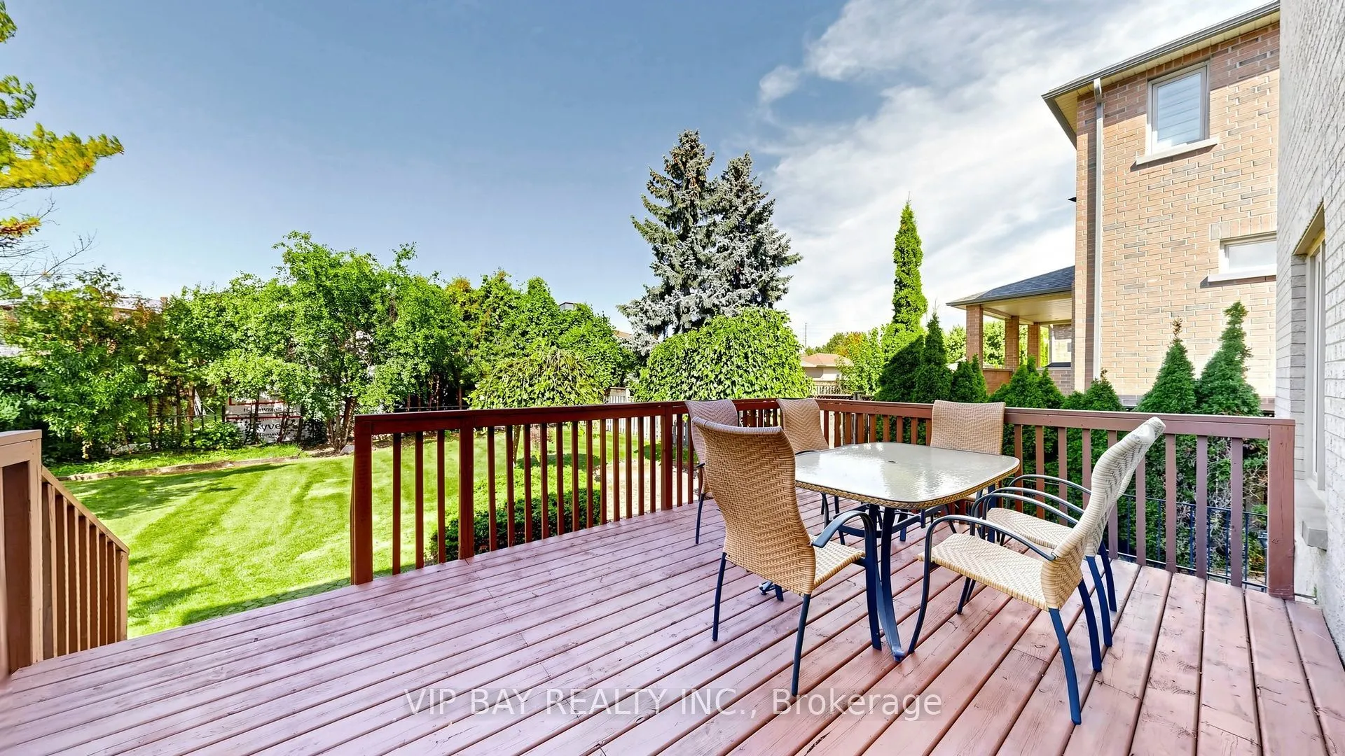 12 Mackay Drive